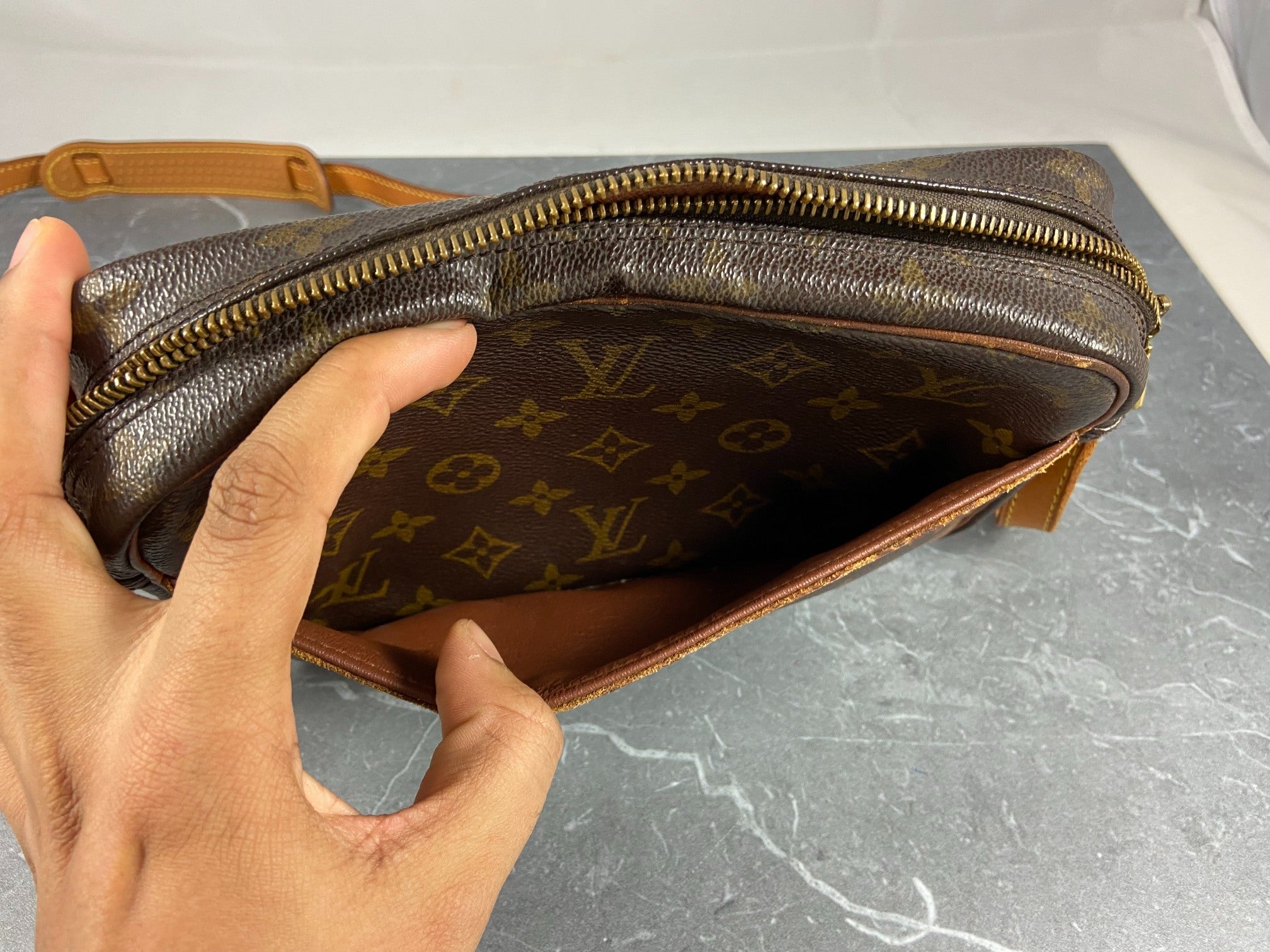 Louis Vuitton Trocadero 23 Shoulder Bag Monogram Canvas