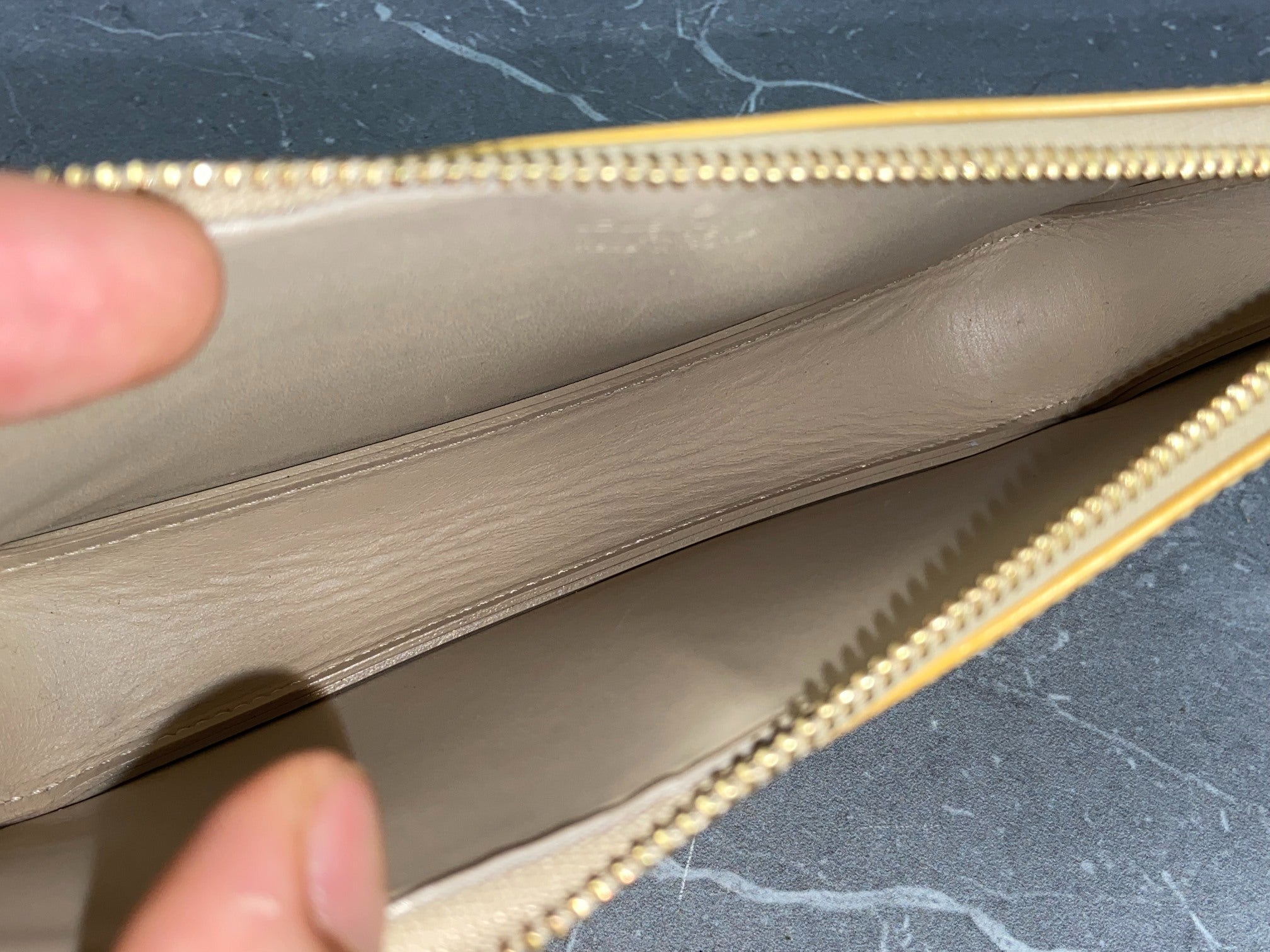 Louis Vuitton Pochette Lexington Yellow Vernis Monogram Leather