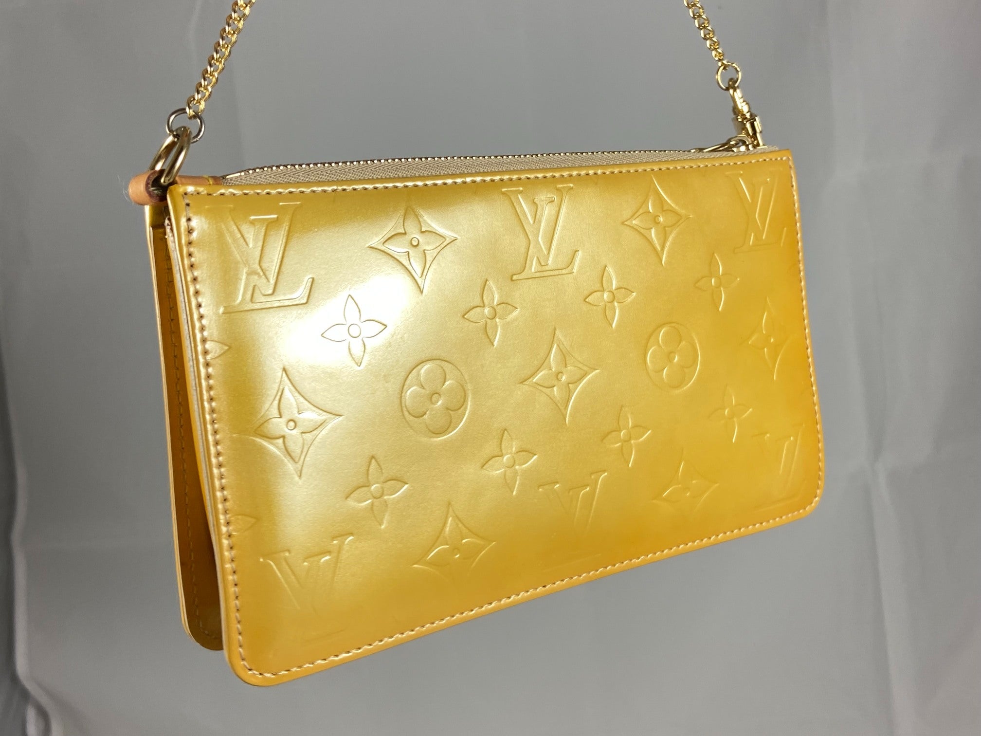 Louis Vuitton Pochette Lexington Yellow Vernis Monogram Leather