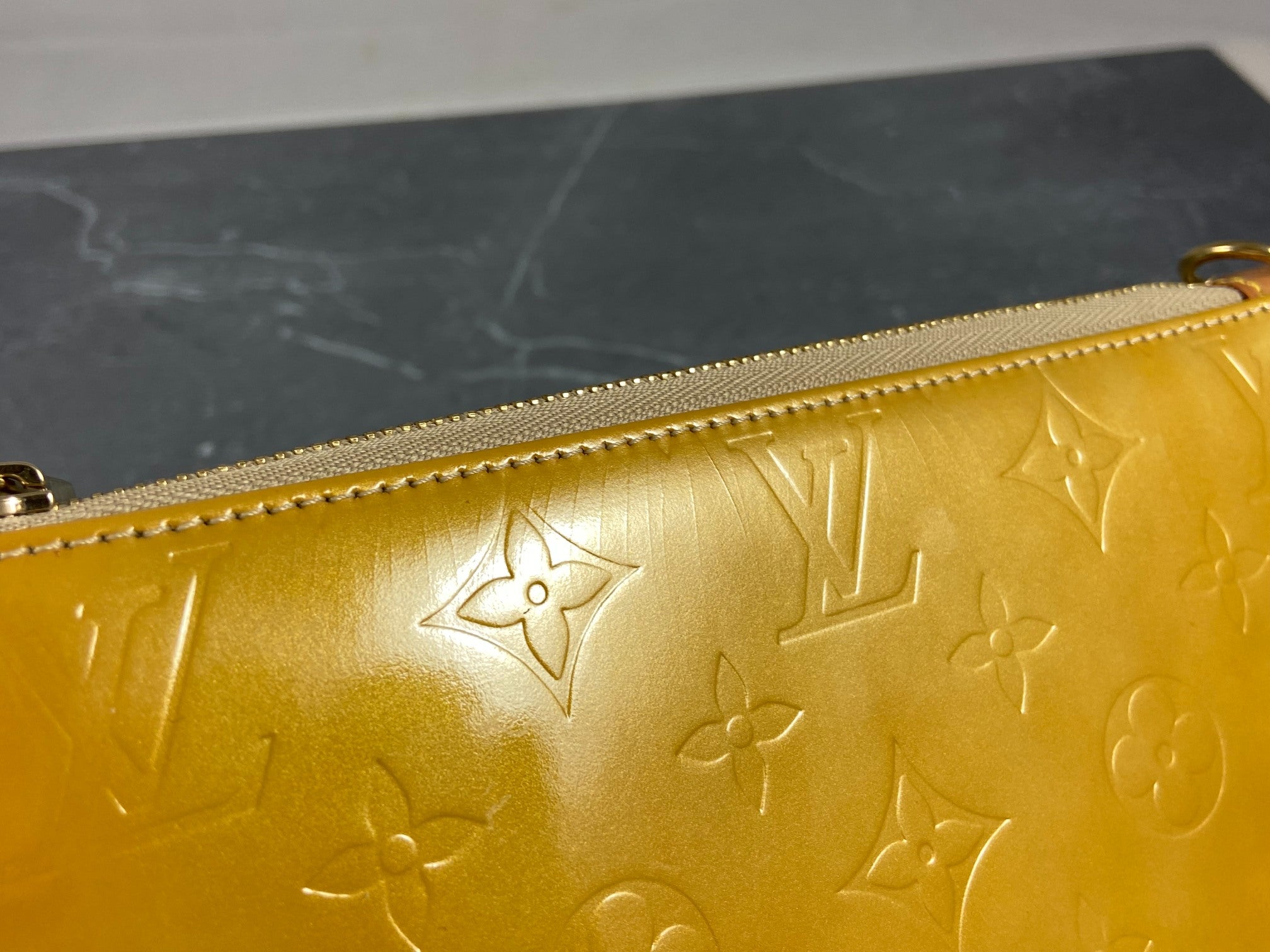 Louis Vuitton Pochette Lexington Yellow Vernis Monogram Leather