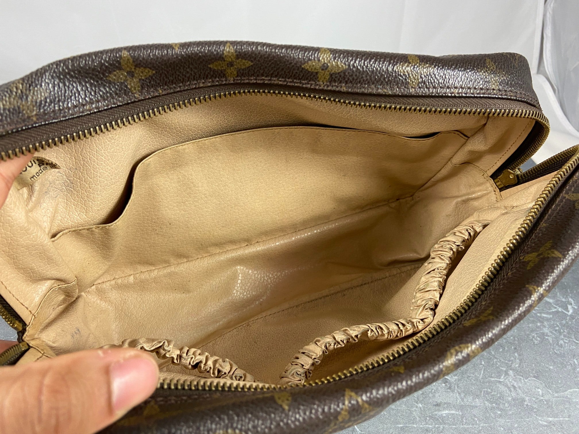 Louis Vuitton Trousse Toilette 28 Monogram Canvas