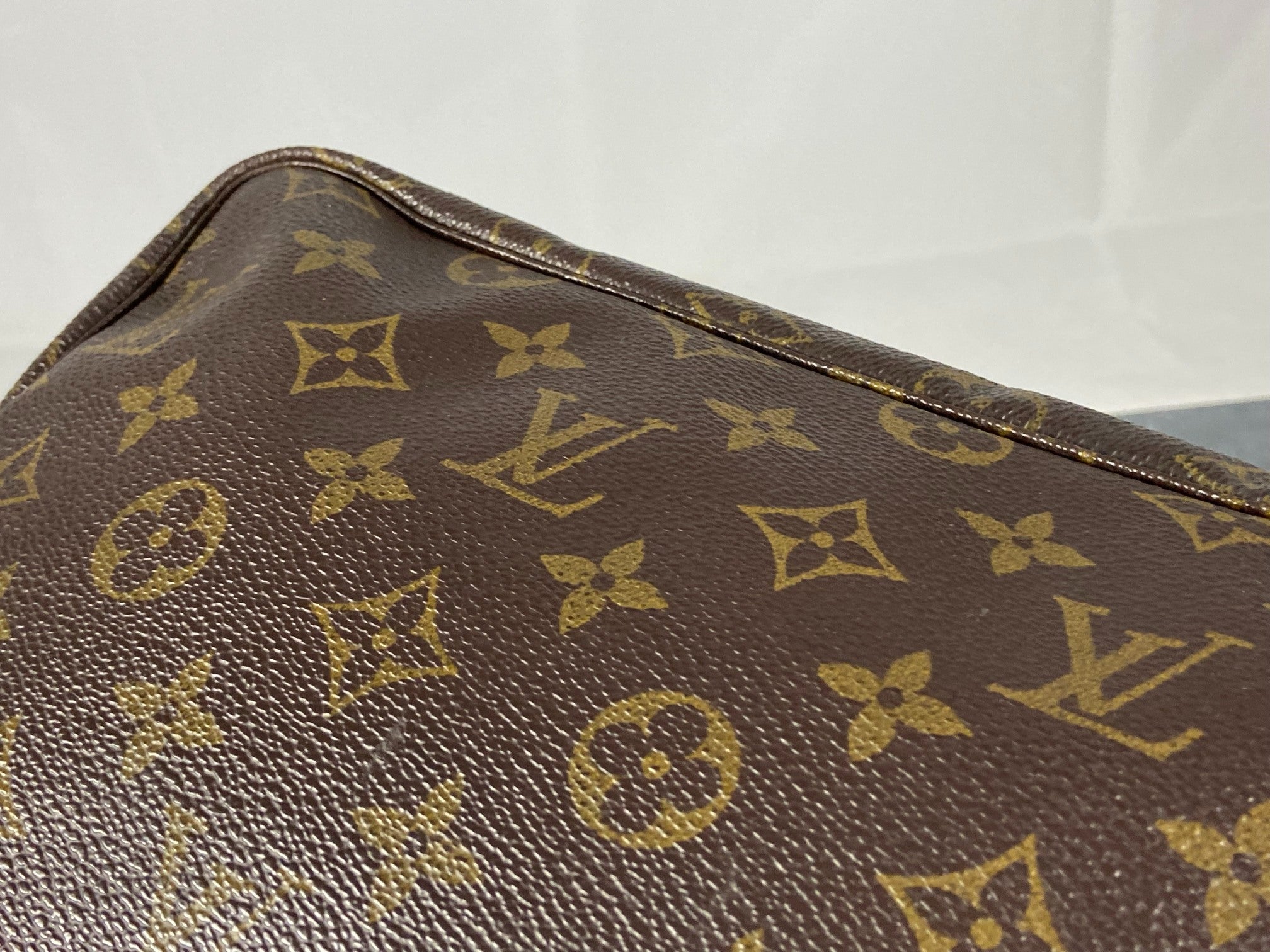 Louis Vuitton Trousse Toilette 28 Monogram Canvas