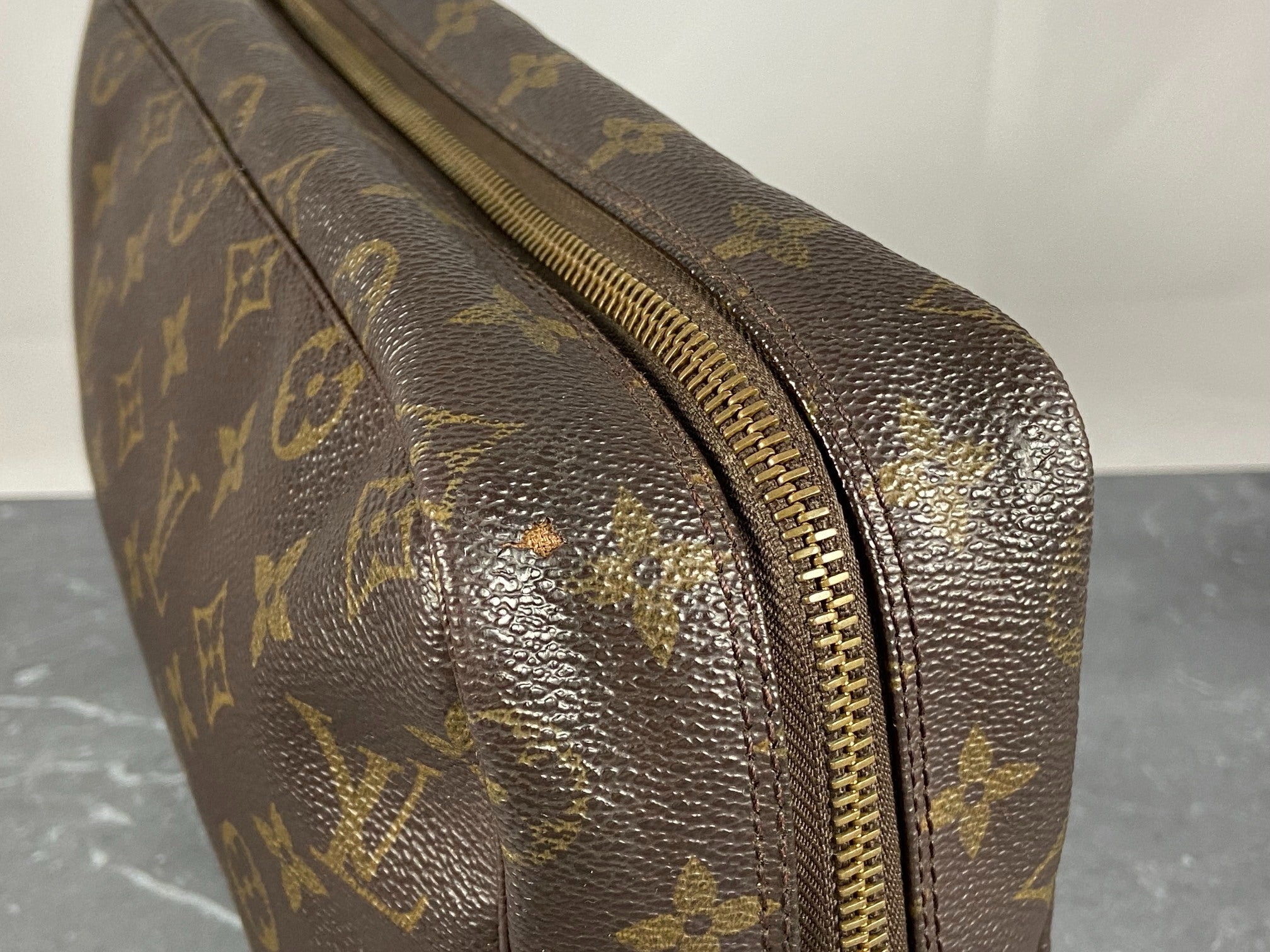 Louis Vuitton Trousse Toilette 28 Monogram Canvas