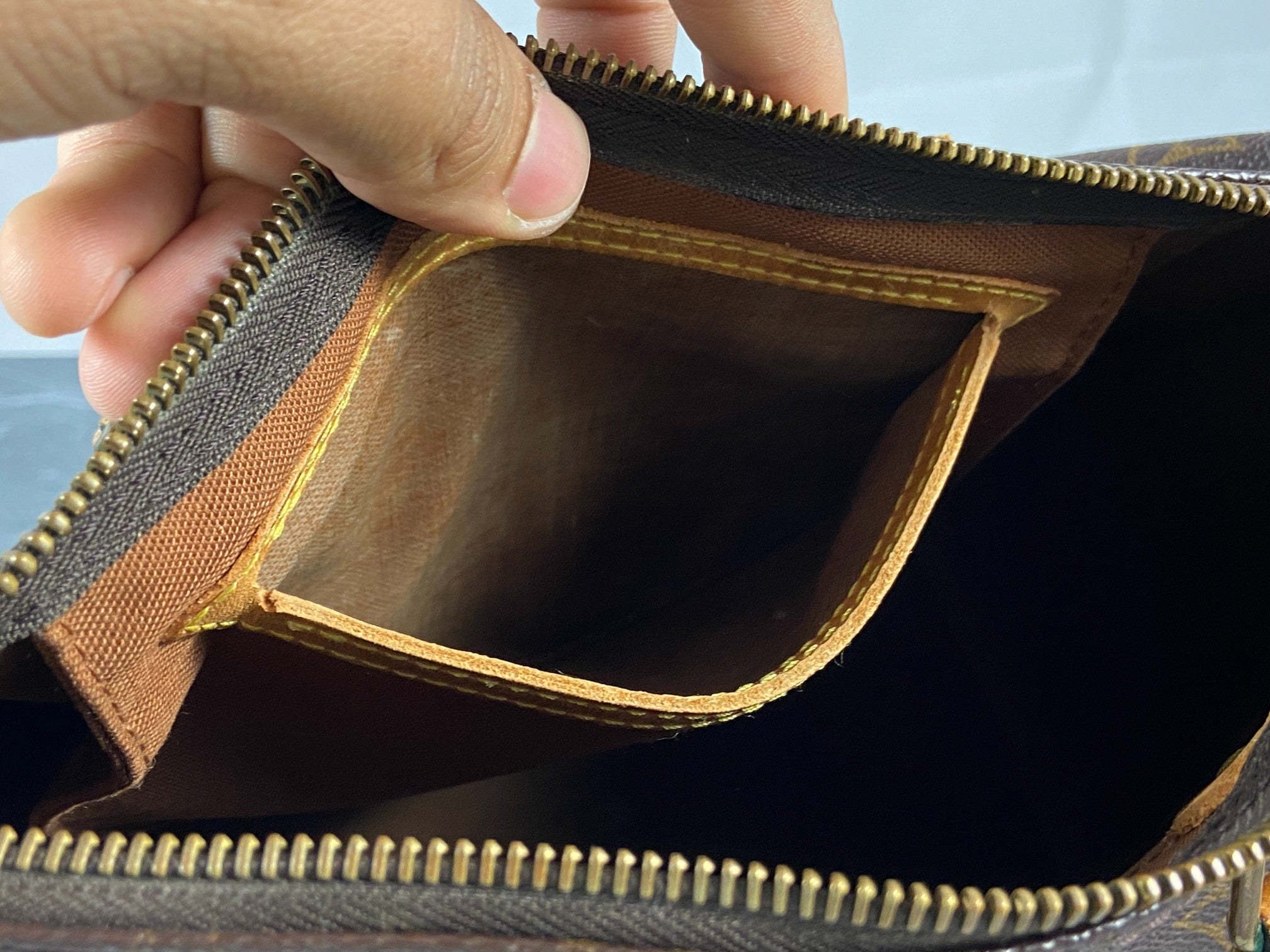 Louis Vuitton Speedy 25 Monogram Canvas