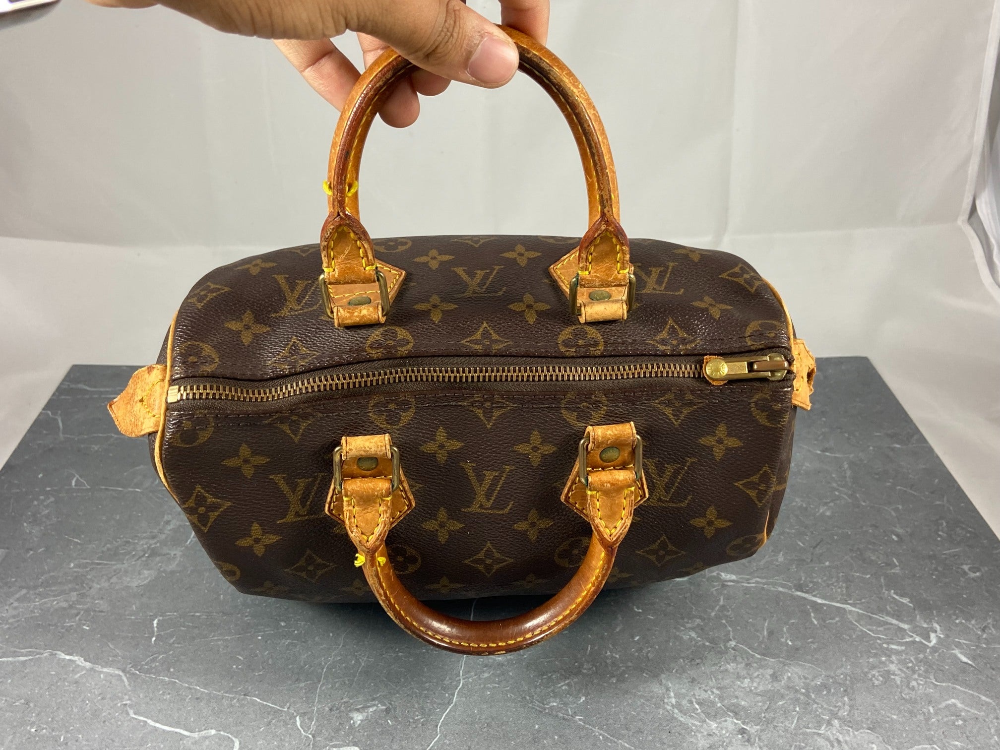 Louis Vuitton Speedy 25 Monogram Canvas