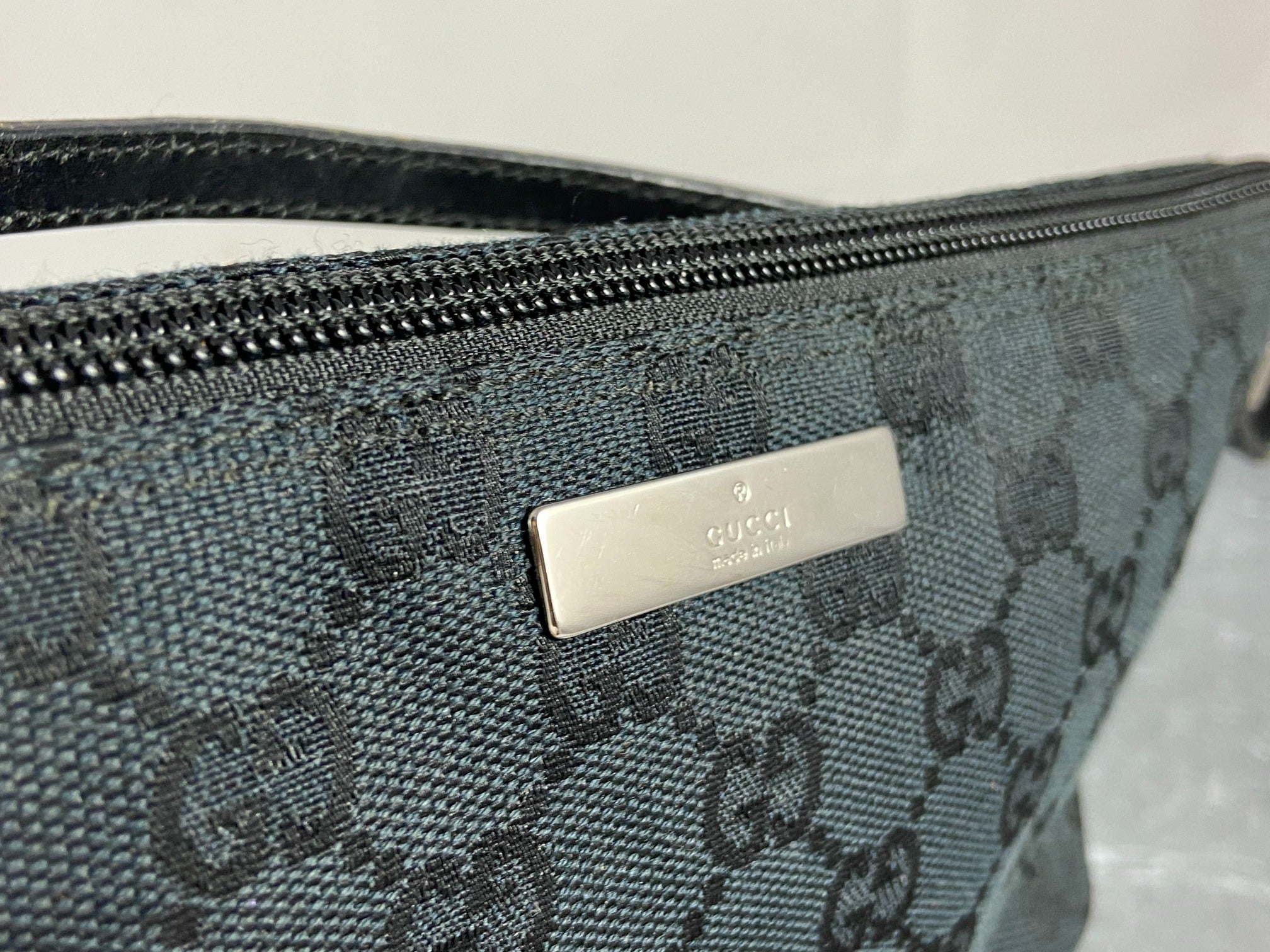 Gucci Banana Boat Accessory Pouch Black GG Monogram