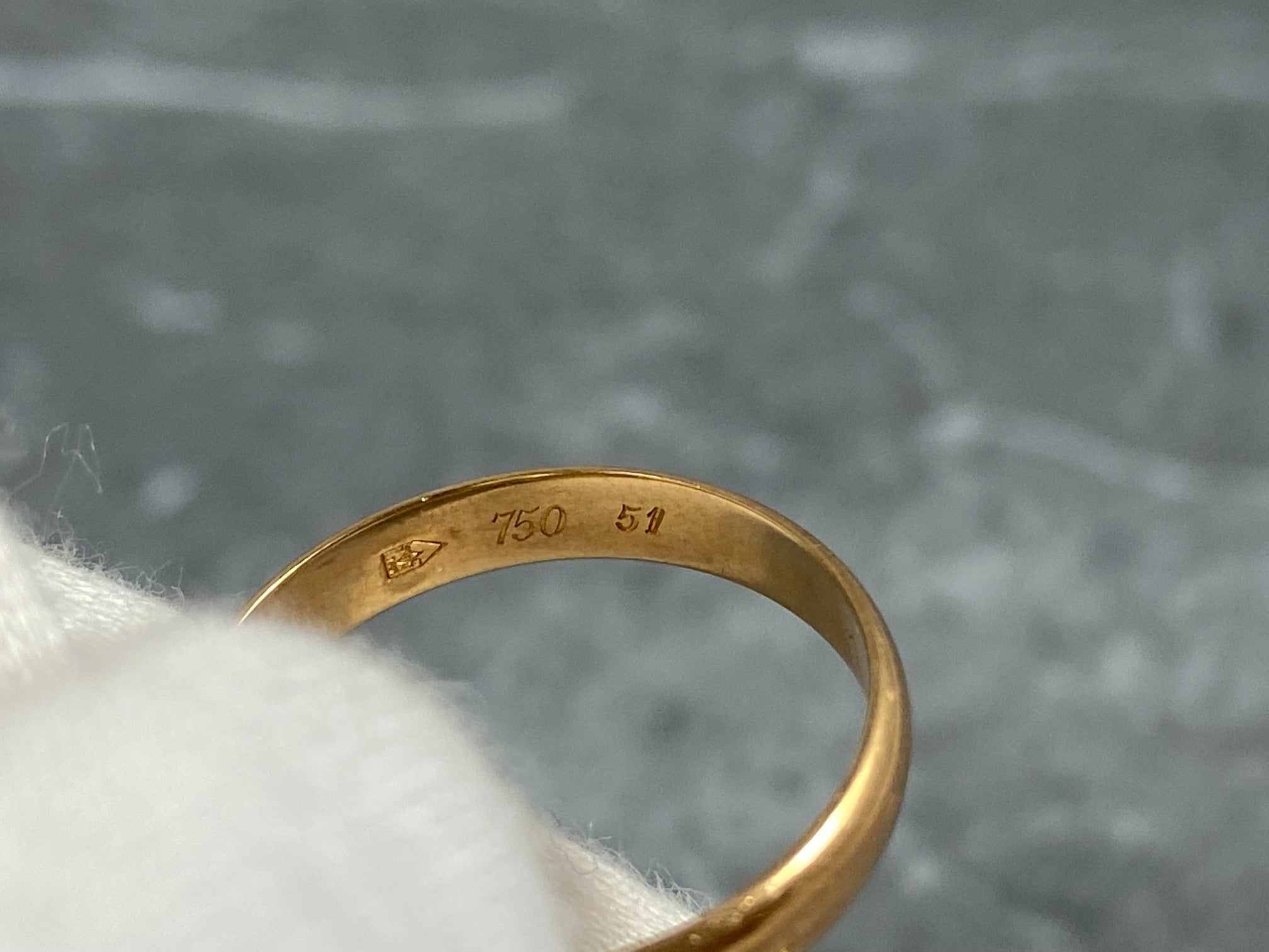 Cartier Must De Cartier Trinity Ring Size 51