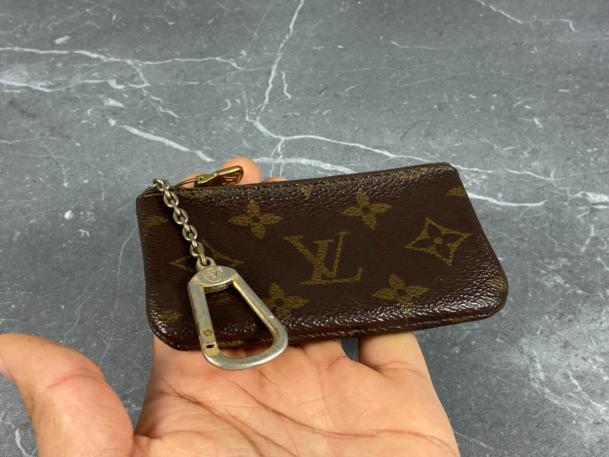 Louis Vuitton Pochette Cles Key Pouch Monogram Canvas incl. Box