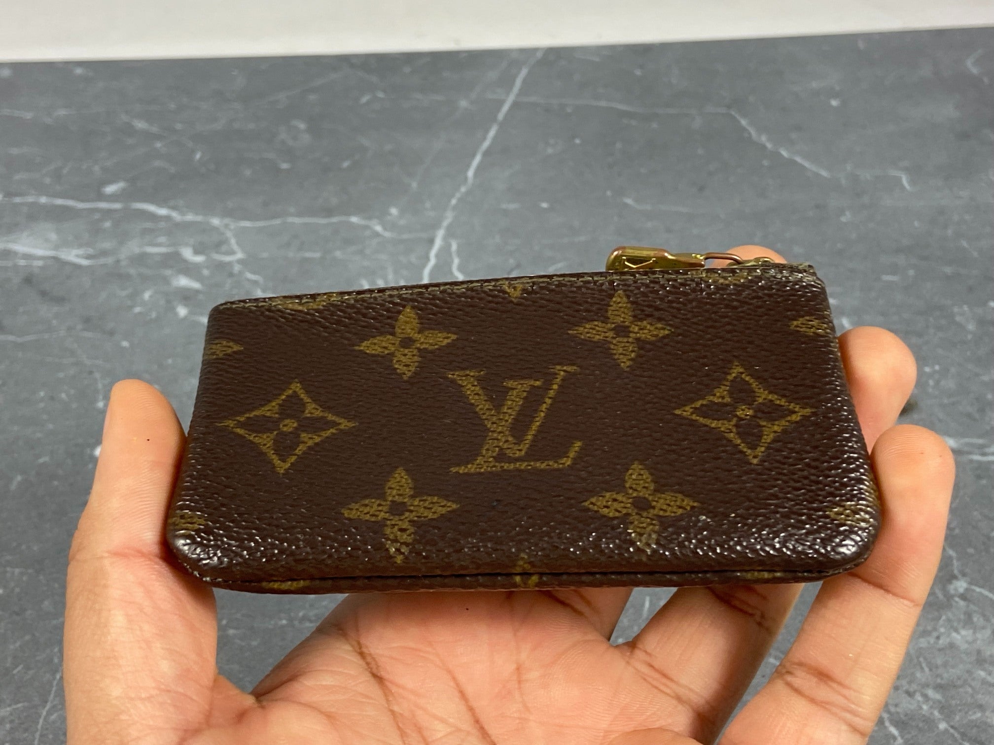 Louis Vuitton Pochette Cles Key Pouch Monogram Canvas incl. Box