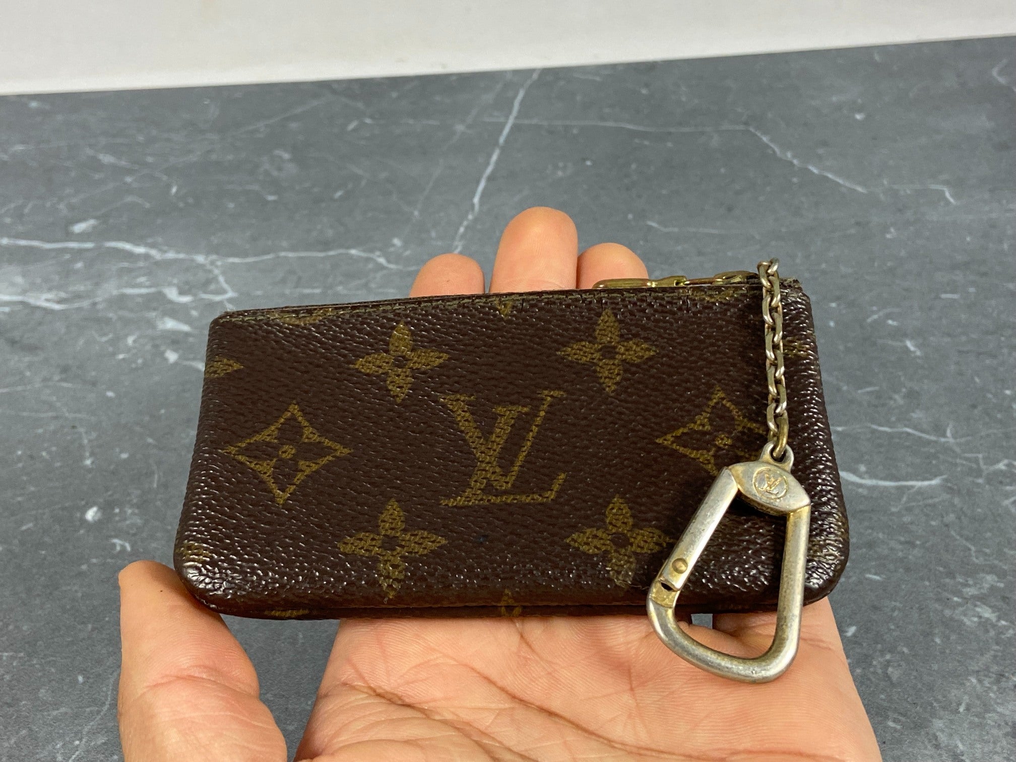 Louis Vuitton Pochette Cles Key Pouch Monogram Canvas incl. Box