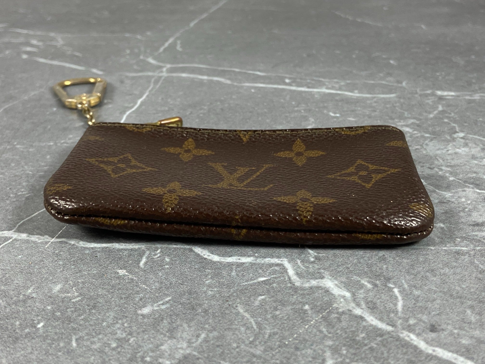 Louis Vuitton Pochette Cles Key Pouch Monogram Canvas incl. Box