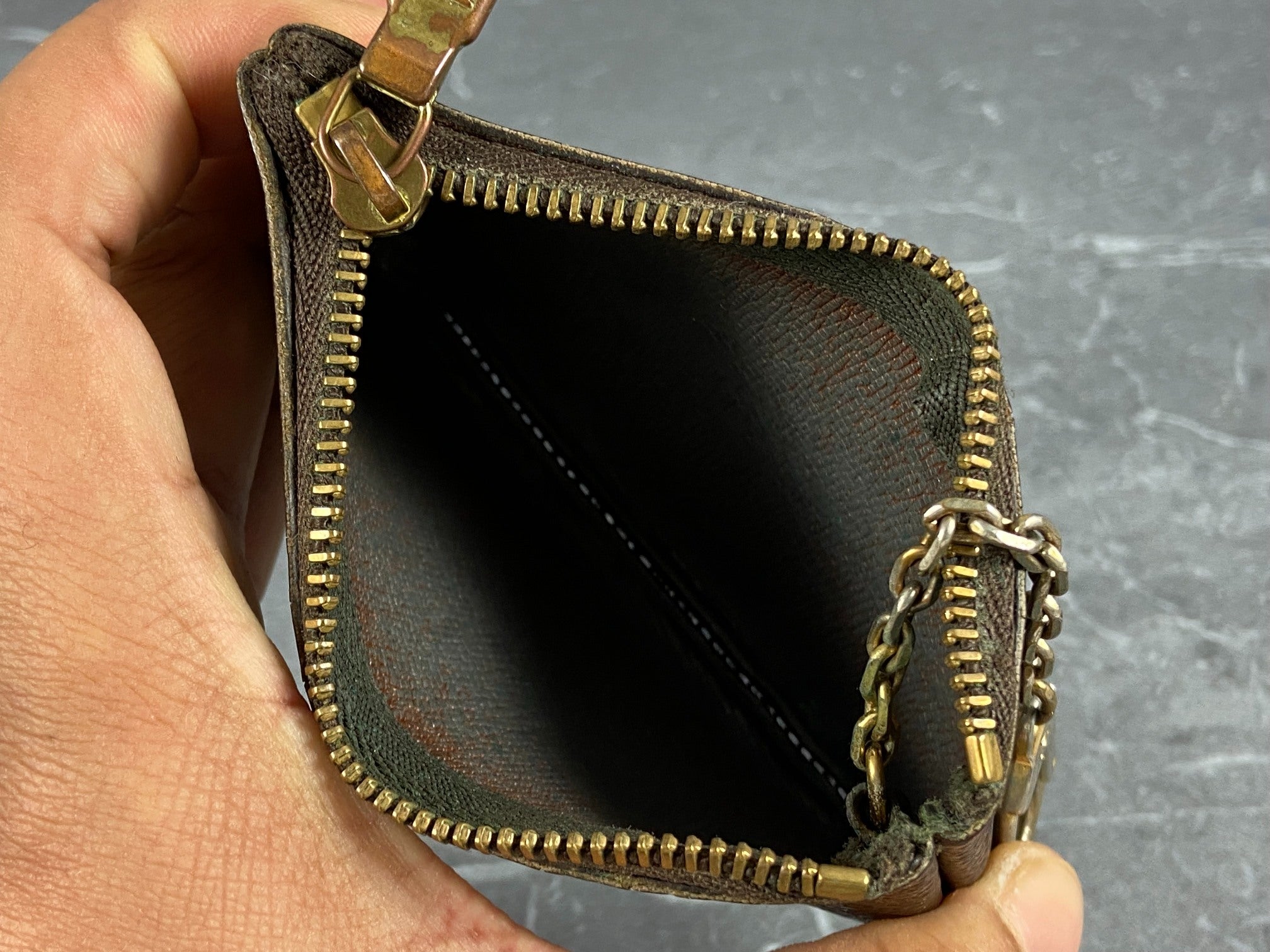 Louis Vuitton Pochette Cles Key Pouch Monogram Canvas incl. Box