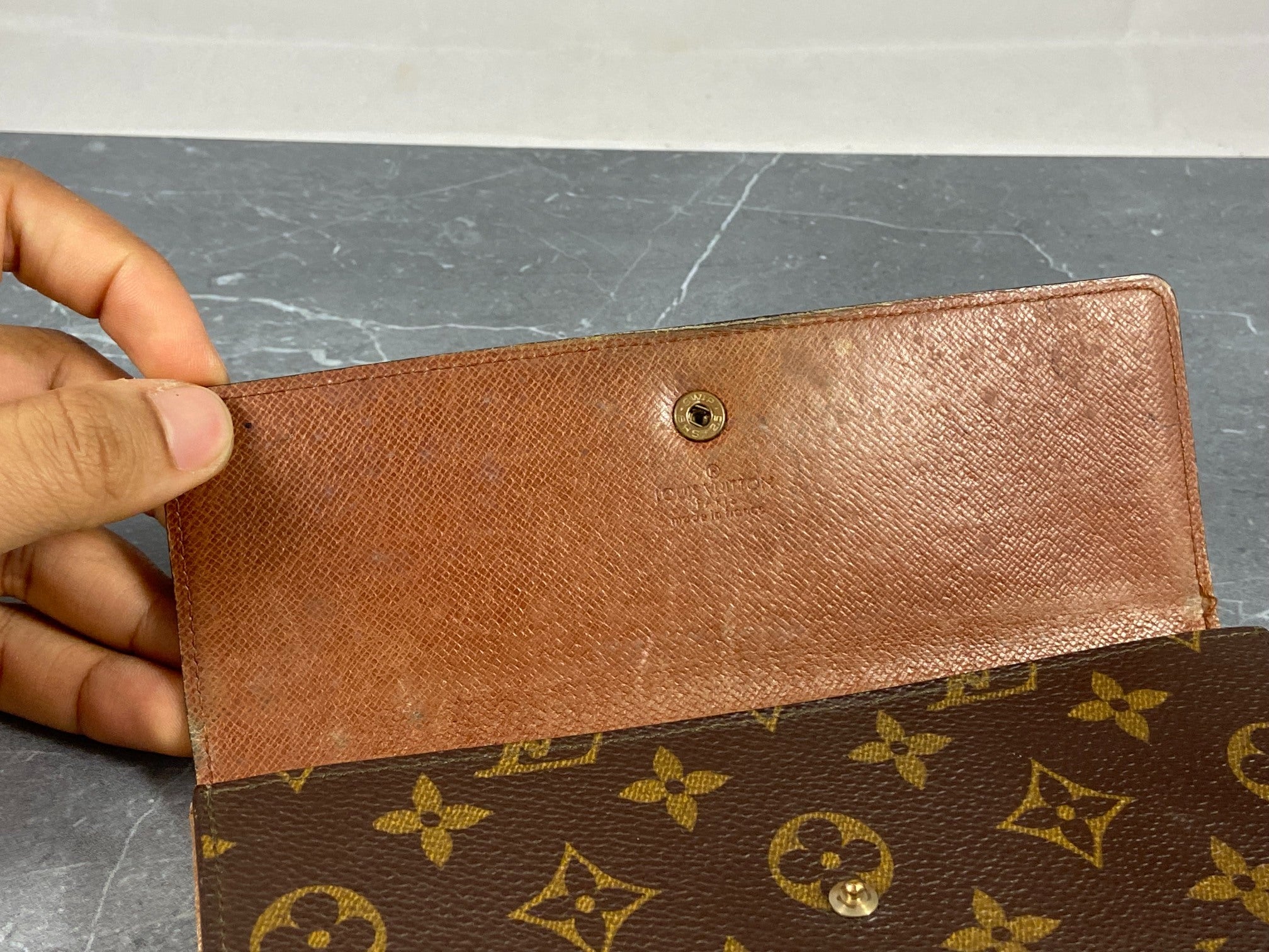 Louis Vuitton Sarah Wallet Monogram Canvas incl. Box