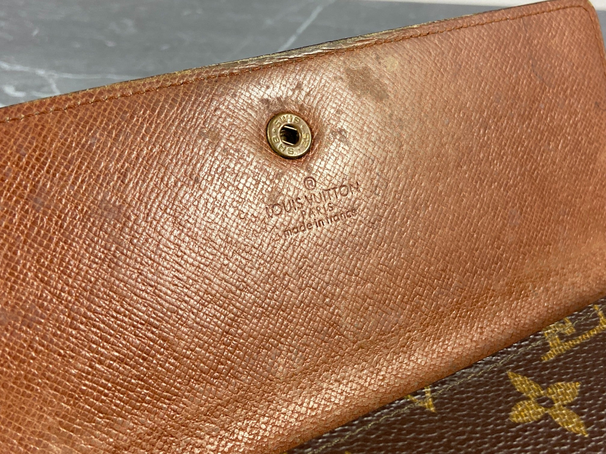 Louis Vuitton Sarah Wallet Monogram Canvas incl. Box