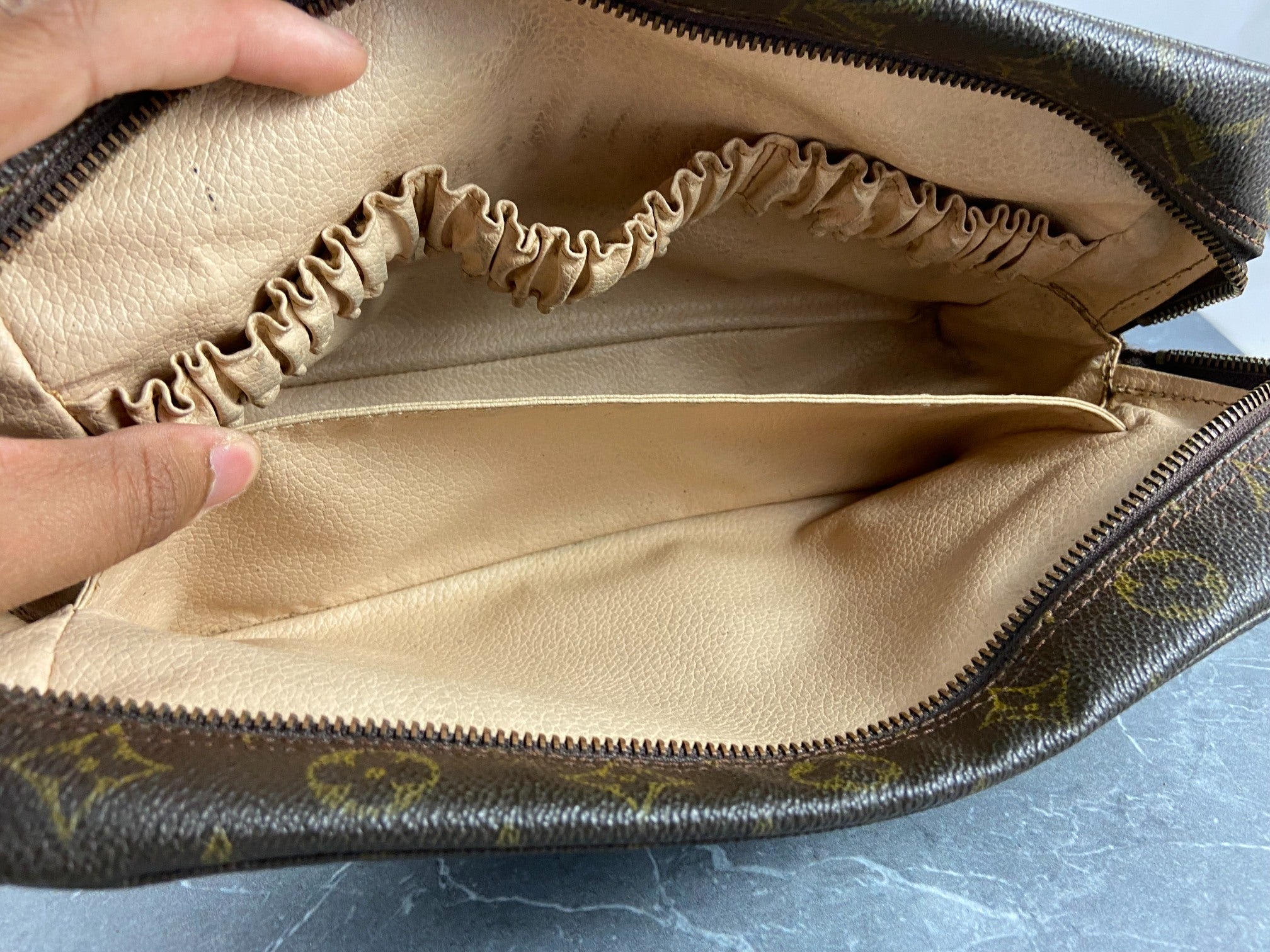 Louis Vuitton Trousse Toilette 28 Monogram Canvas