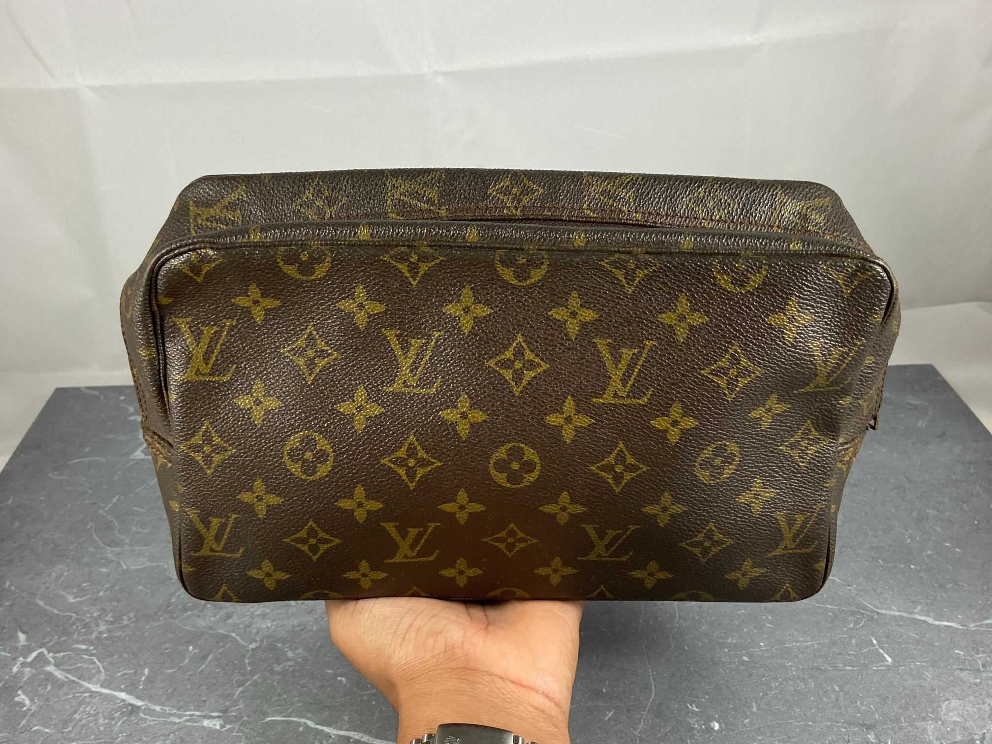 Louis Vuitton Trousse Toilette 28 Monogram Canvas