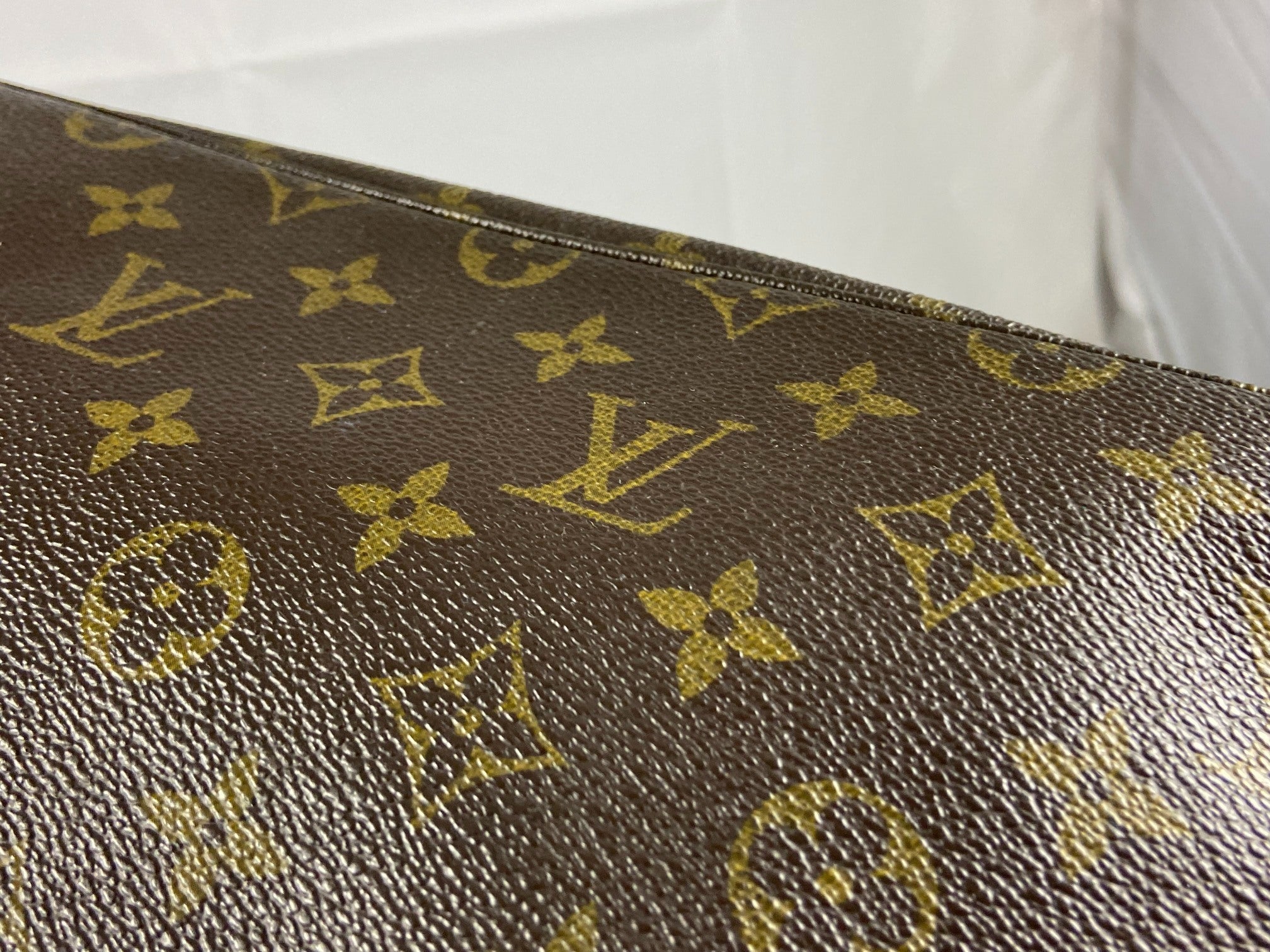 Louis Vuitton Trousse Toilette 28 Monogram Canvas