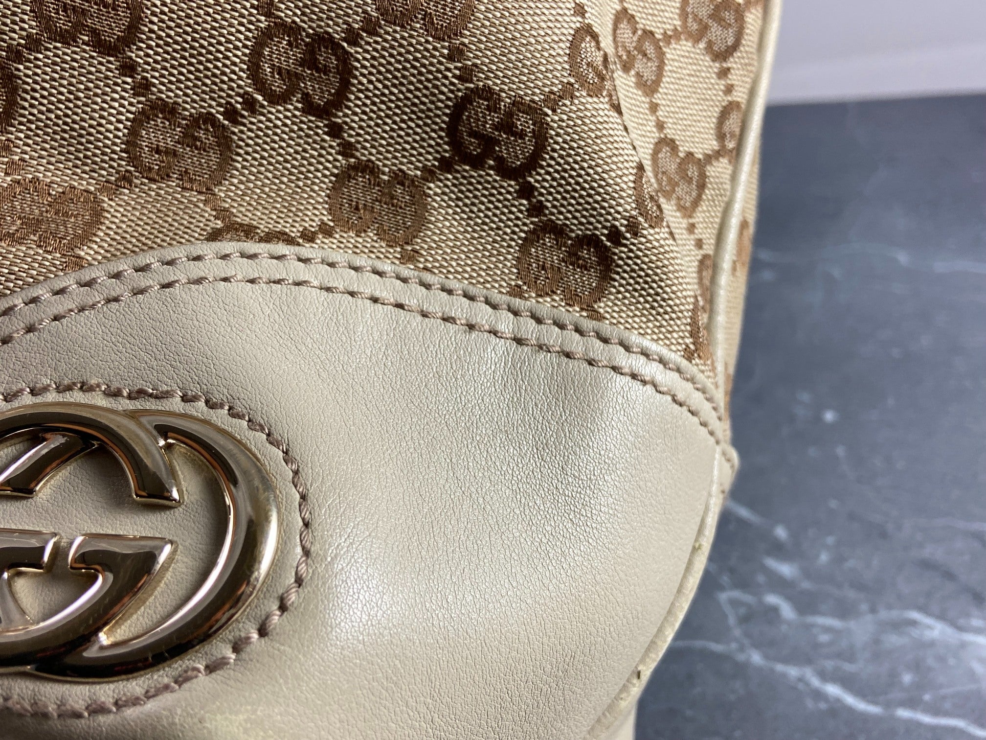 Gucci Hand / Tote Bag Beige GG Monogram