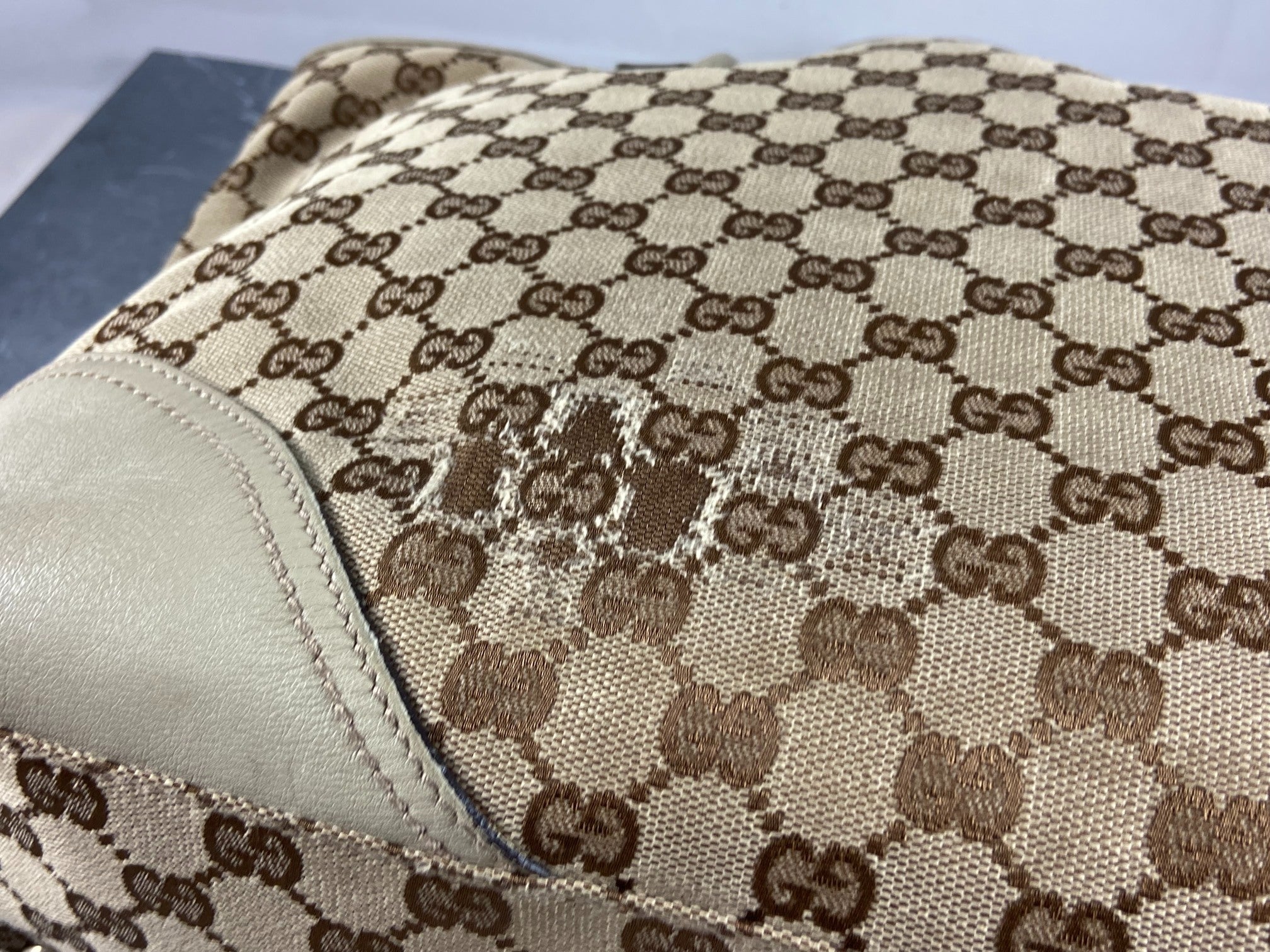 Gucci Hand / Tote Bag Beige GG Monogram