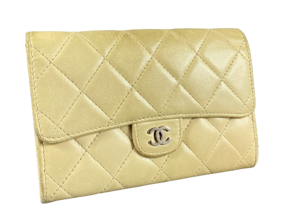 Chanel Timeless / Classic Matelasse Flap Wallet Black Leather