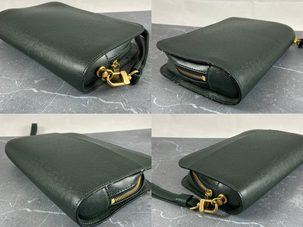 Louis Vuitton Baikal Clutch Epicea Green Taiga Leather