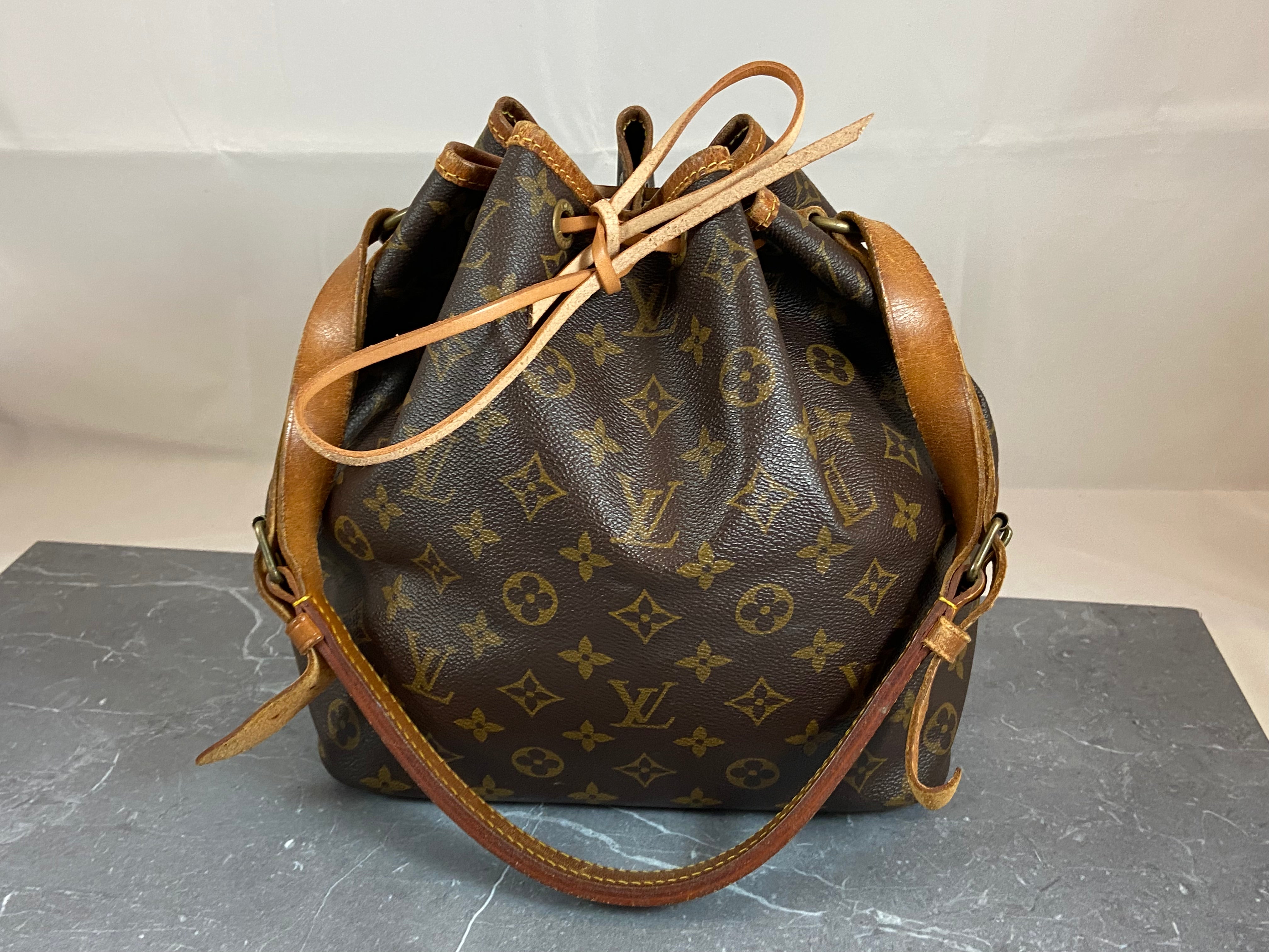 Louis Vuitton Sac Noé Petit Monogram Canvas