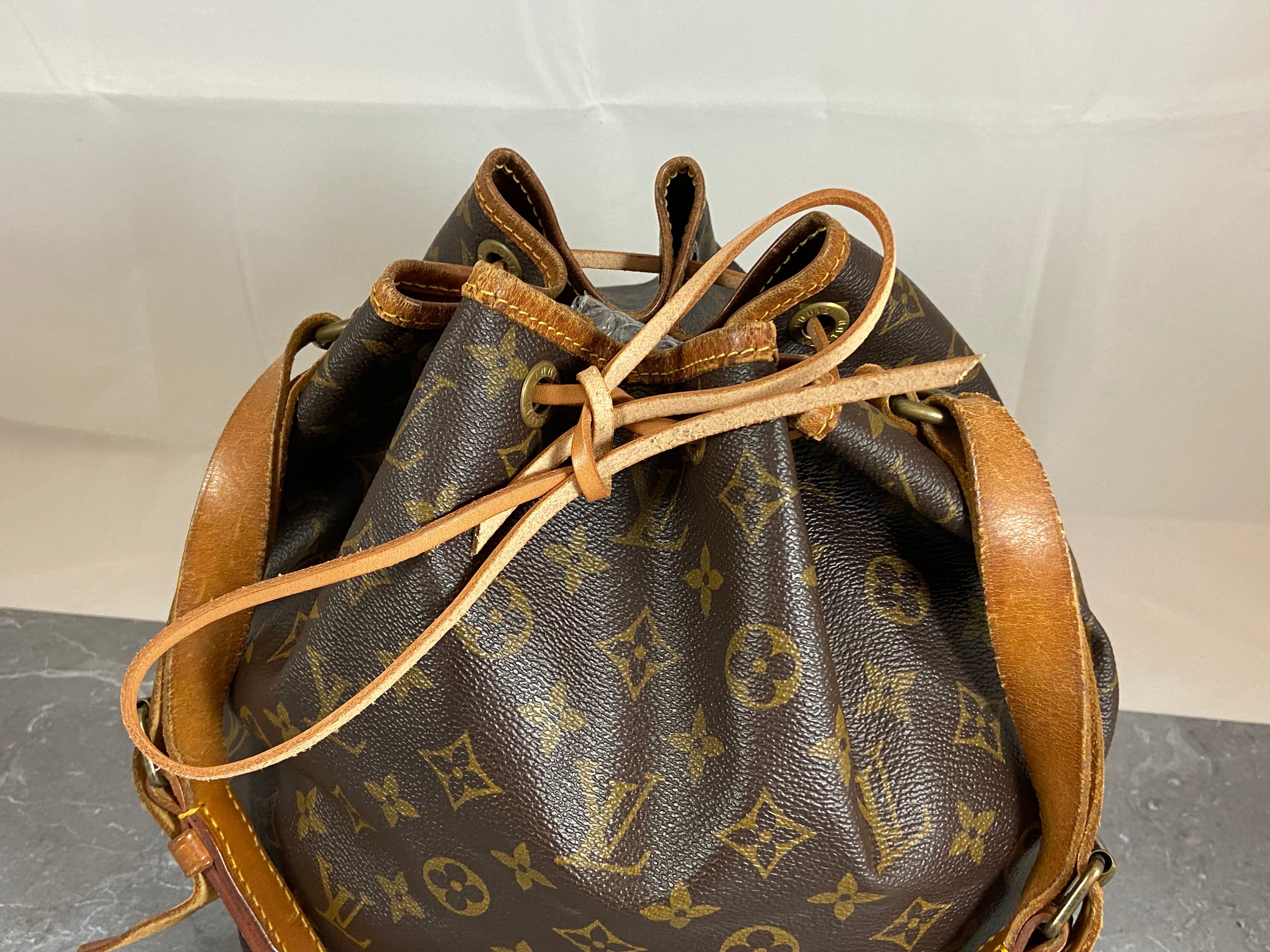 Louis Vuitton Sac Noé Petit Monogram Canvas
