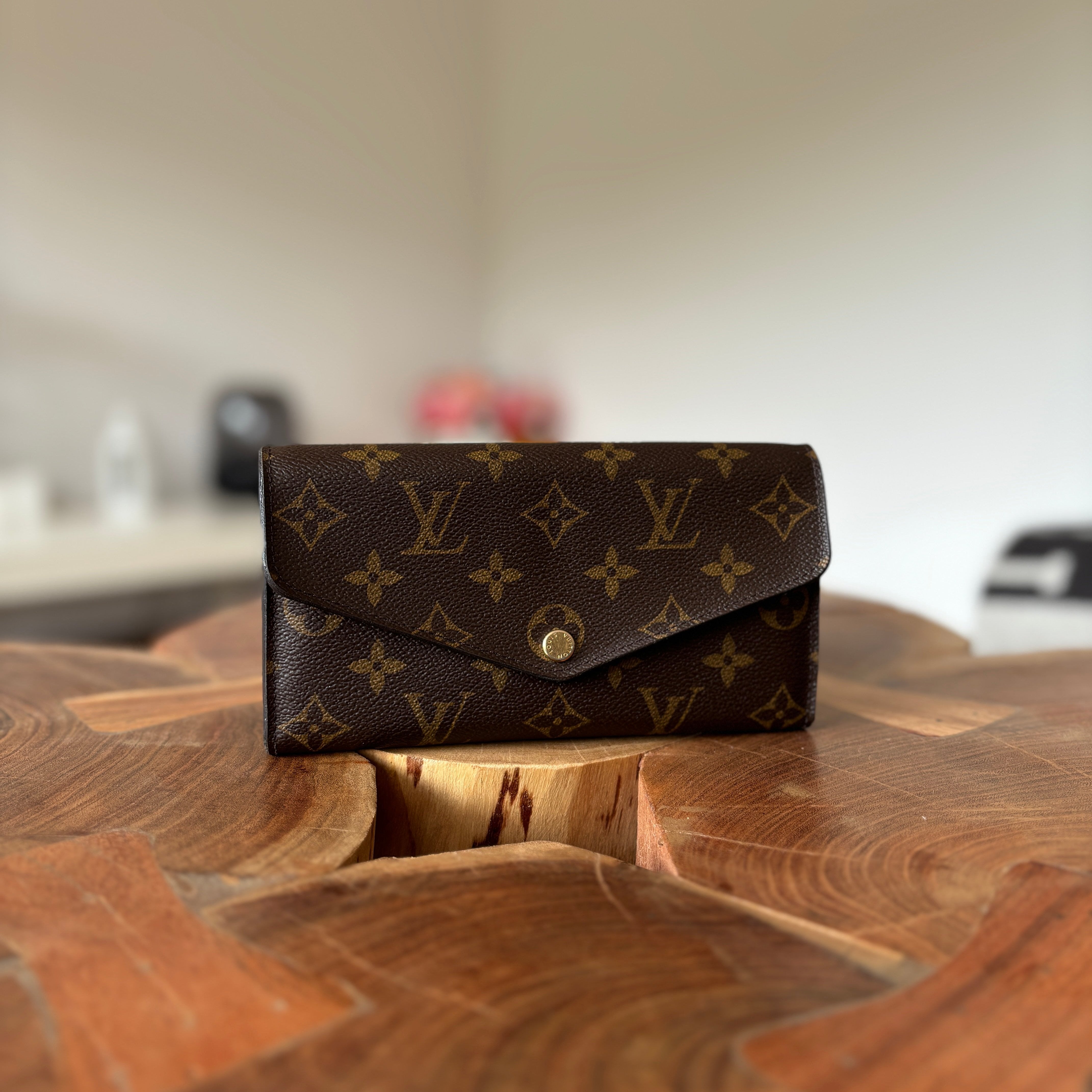 Louis Vuitton Sarah Wallet Monogram Canvas