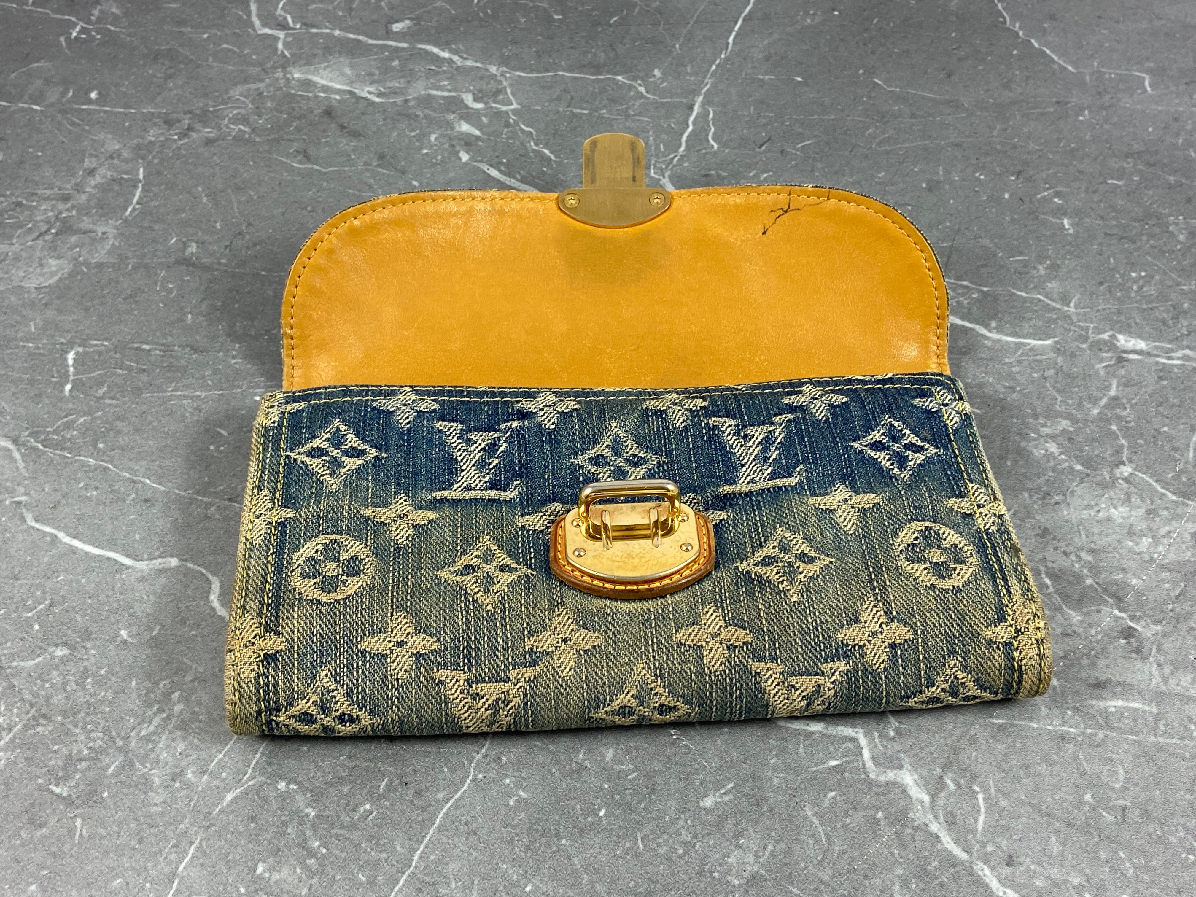 Louis Vuitton Amelia Wallet Monogram Blue