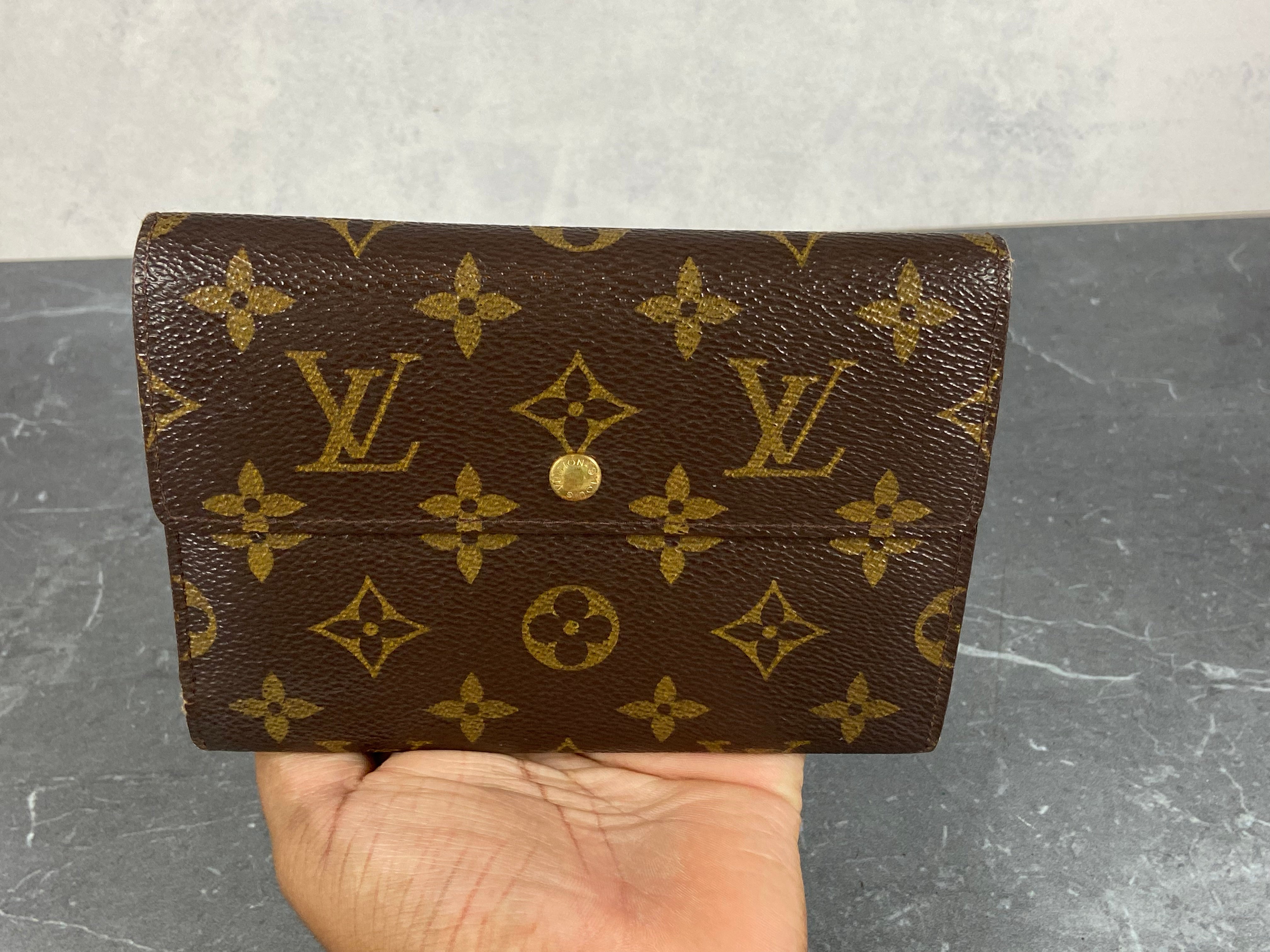 Louis Vuitton Porte Tresor Etui Wallet Monogram Canvas