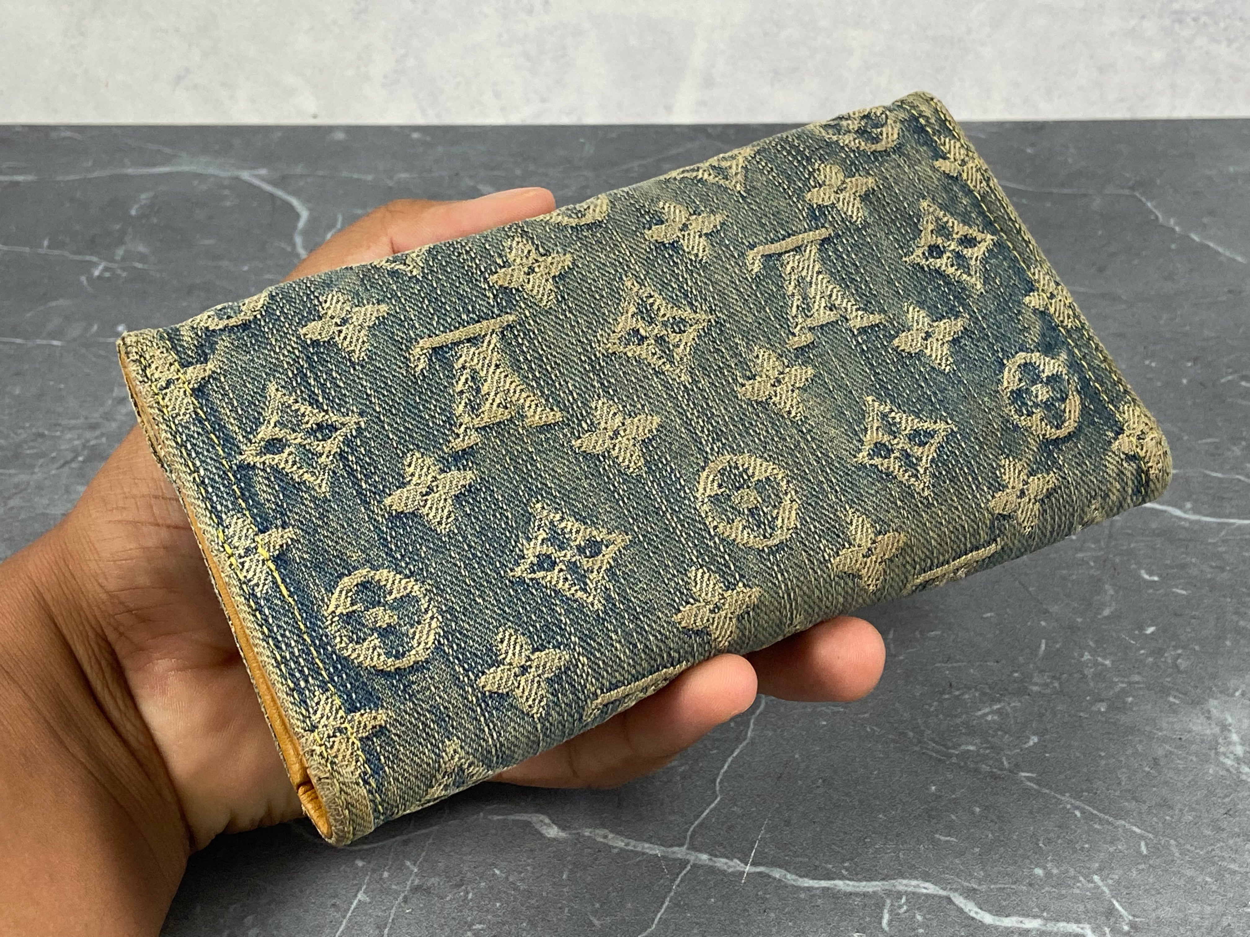 Louis Vuitton Amelia Wallet Monogram Blue