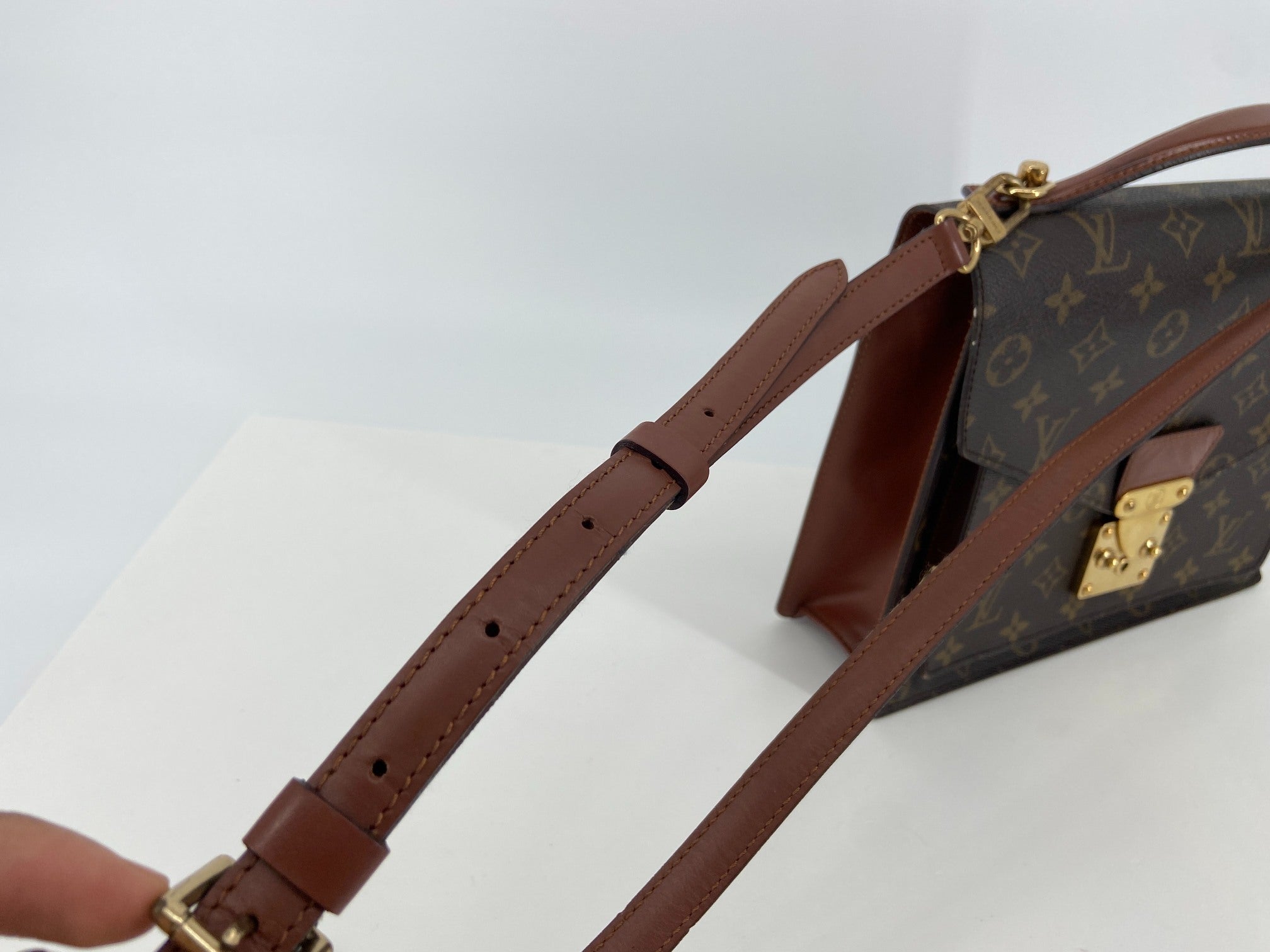 Louis Vuitton Monceau 28 Monogram Canvas