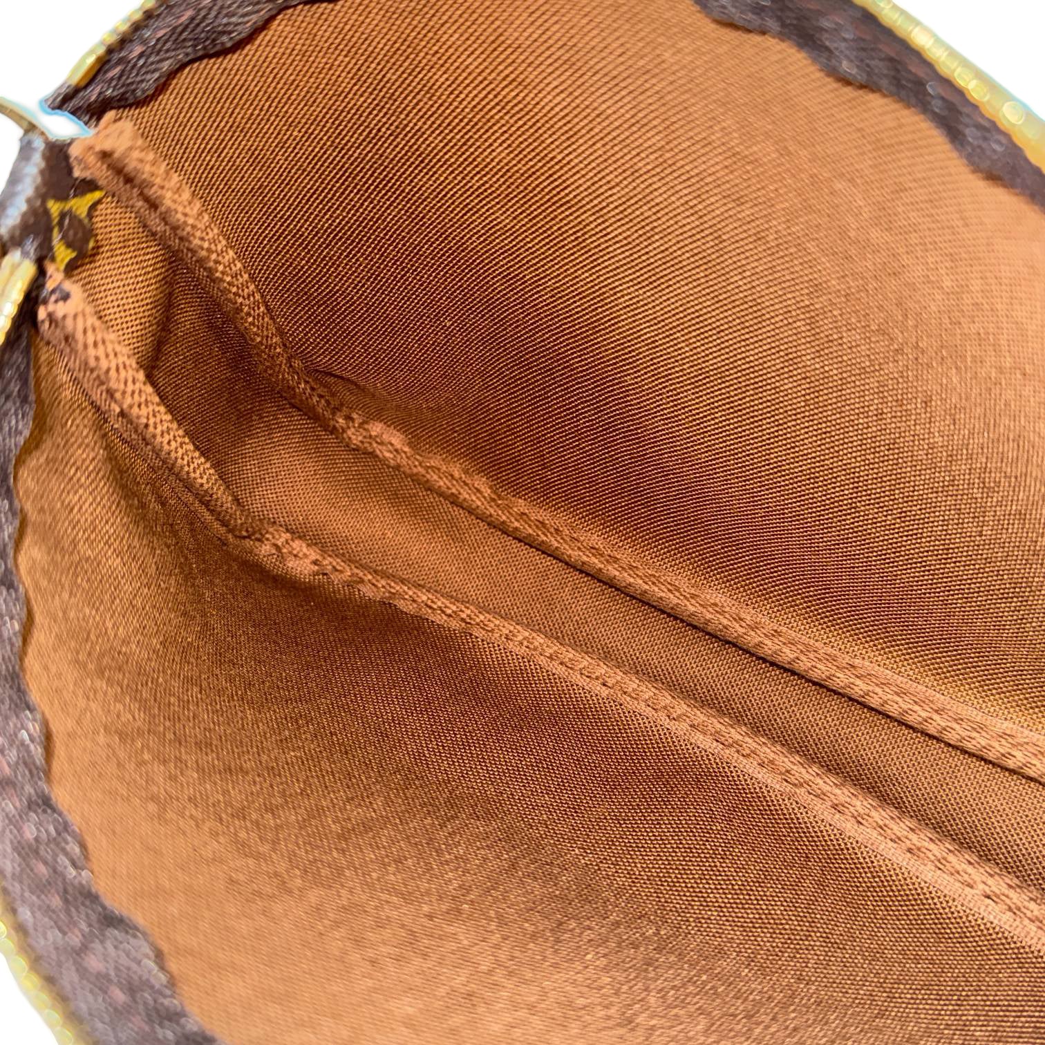Louis Vuitton Pochette Accessoires Braun Monogram Canvas