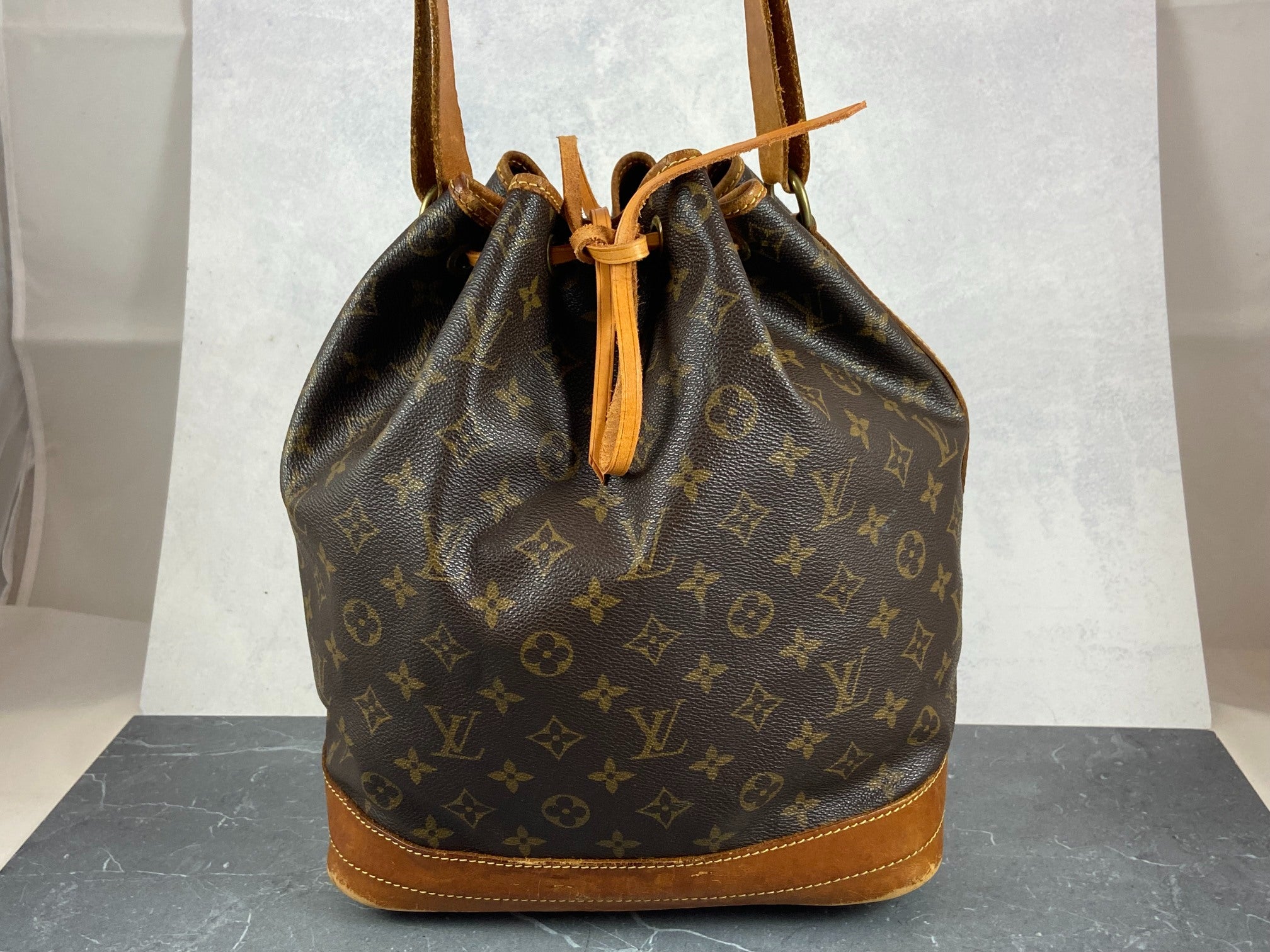 Louis Vuitton Sac Noé Grand Monogram Canvas