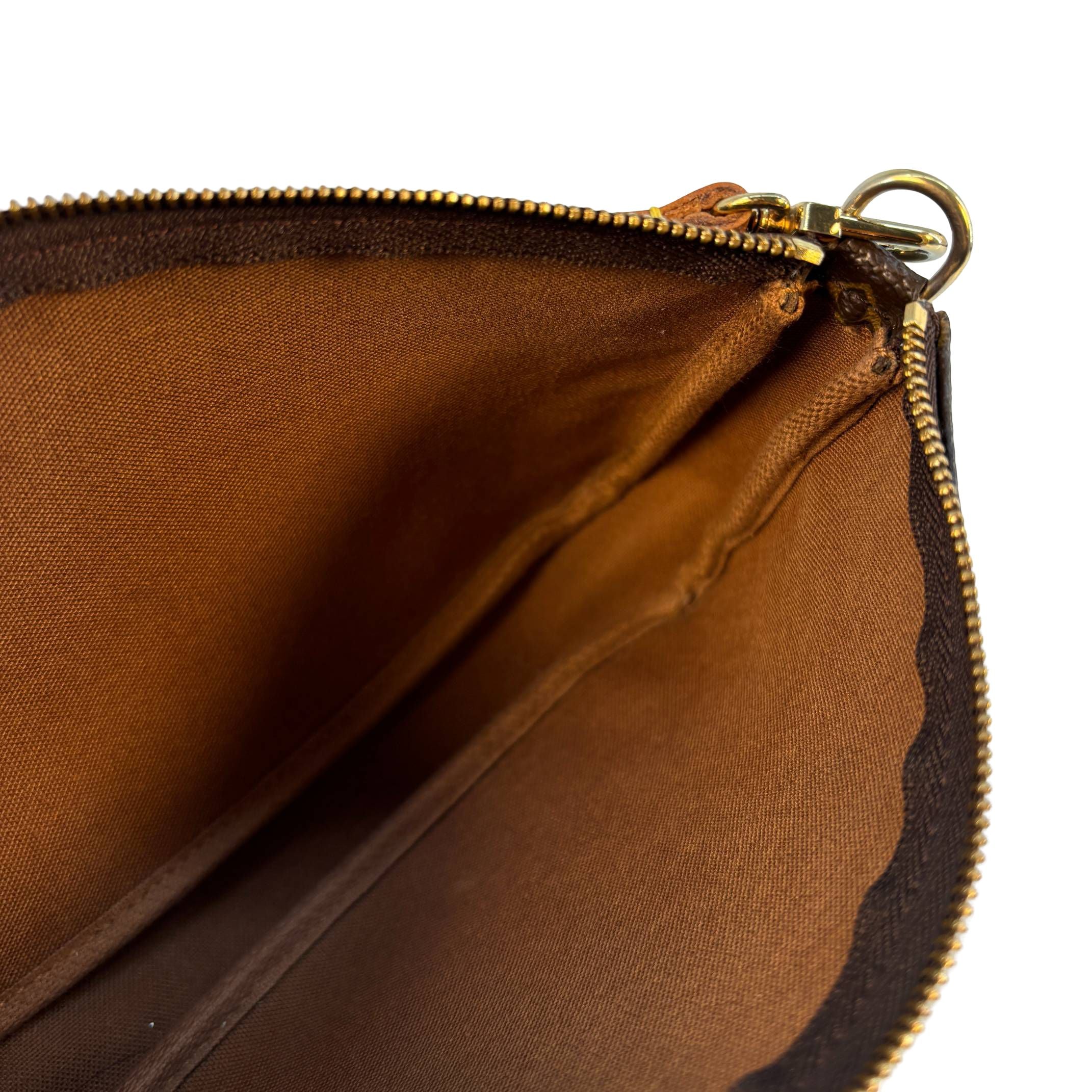 Louis Vuitton Pochette Accessoires Braun Monogram Canvas