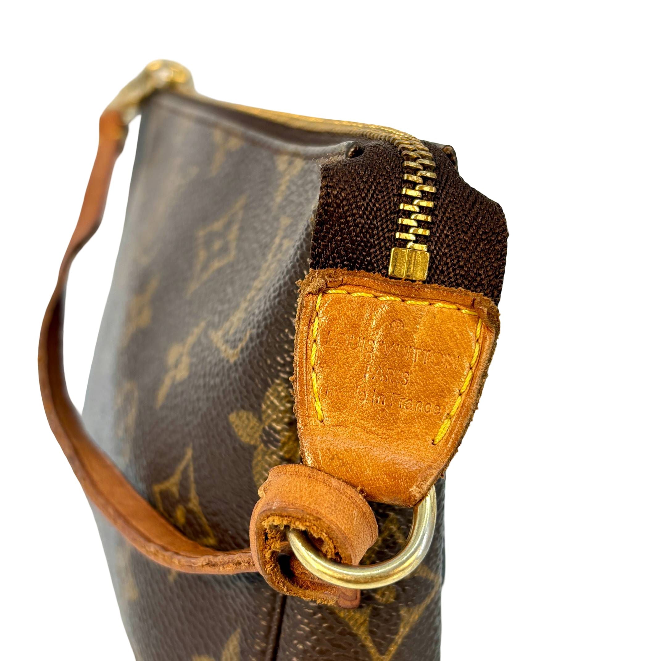 Louis Vuitton Pochette Accessoires Braun Monogram Canvas