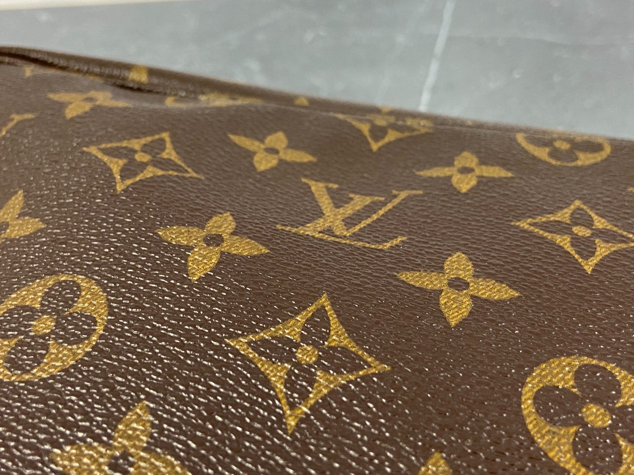 Louis Vuitton Trousse Toilette 28 Monogram Canvas