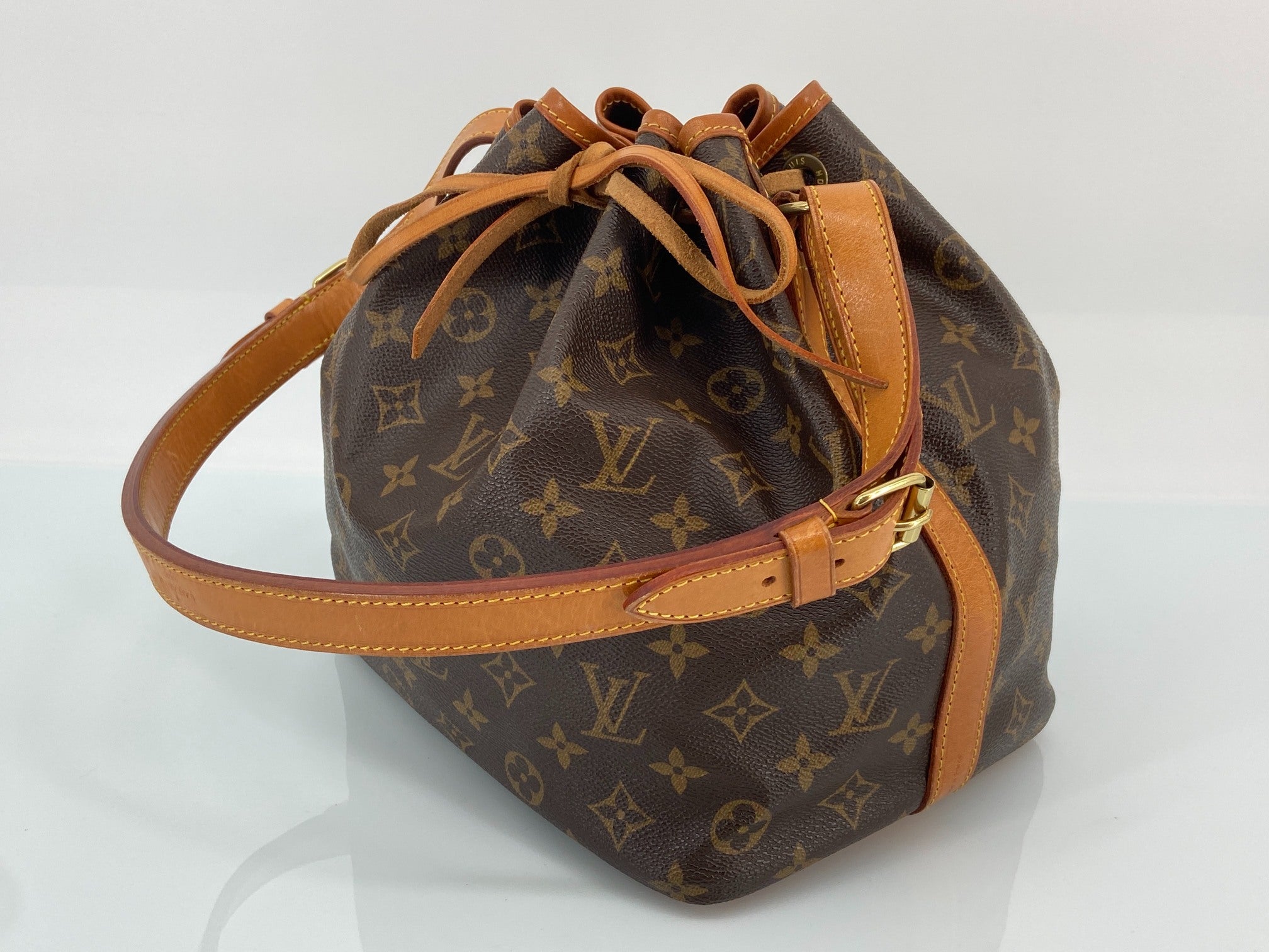 Louis Vuitton Sac Noé Petit Monogram Canvas incl. Dustbag