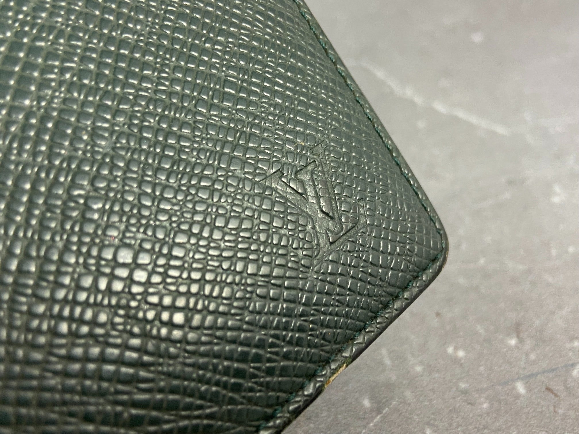 Louis Vuitton Bifold Card Case Black Taiga Leather