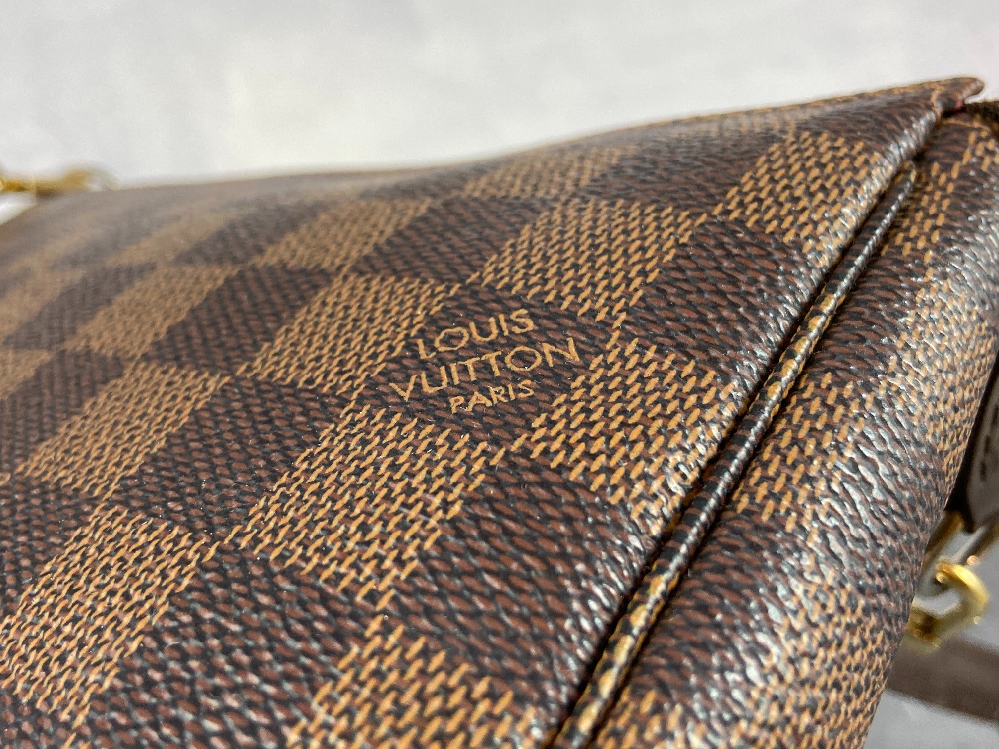 Louis Vuitton Pochette Accessoires Damier Ebene Canvas