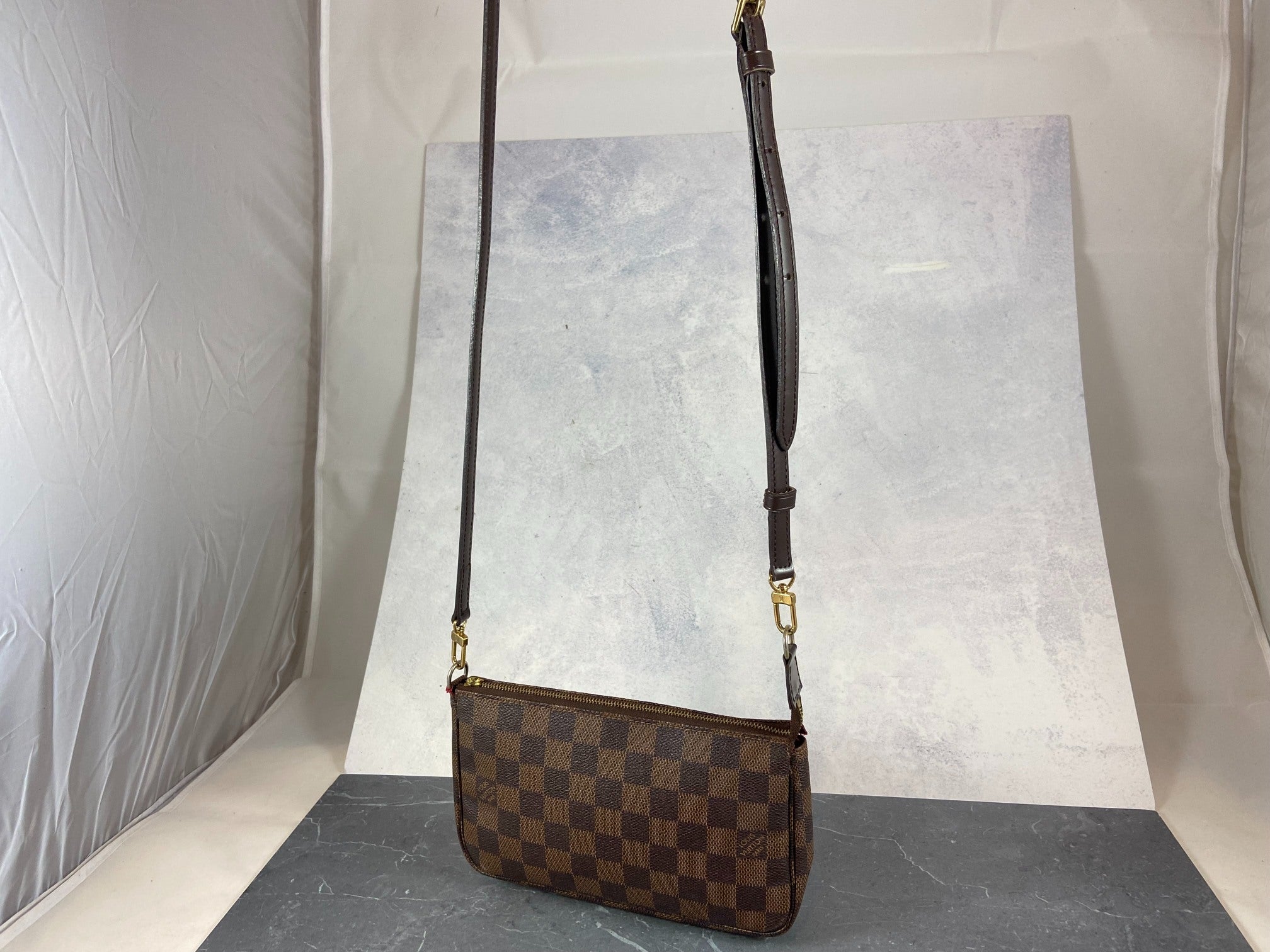 Louis Vuitton Pochette Accessoires Damier Ebene Canvas