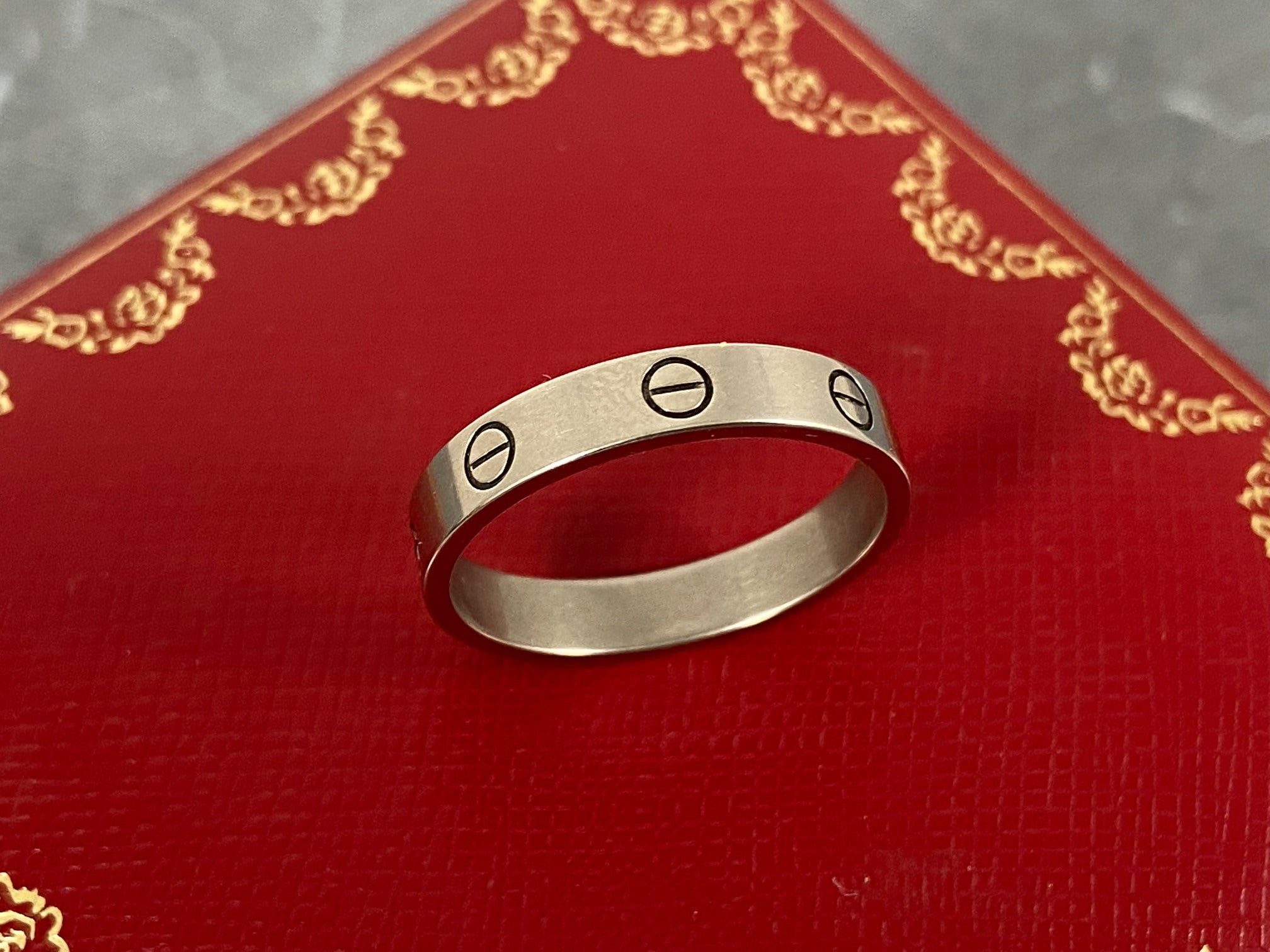 Cartier Love Ring White Gold Size 60 incl. Box