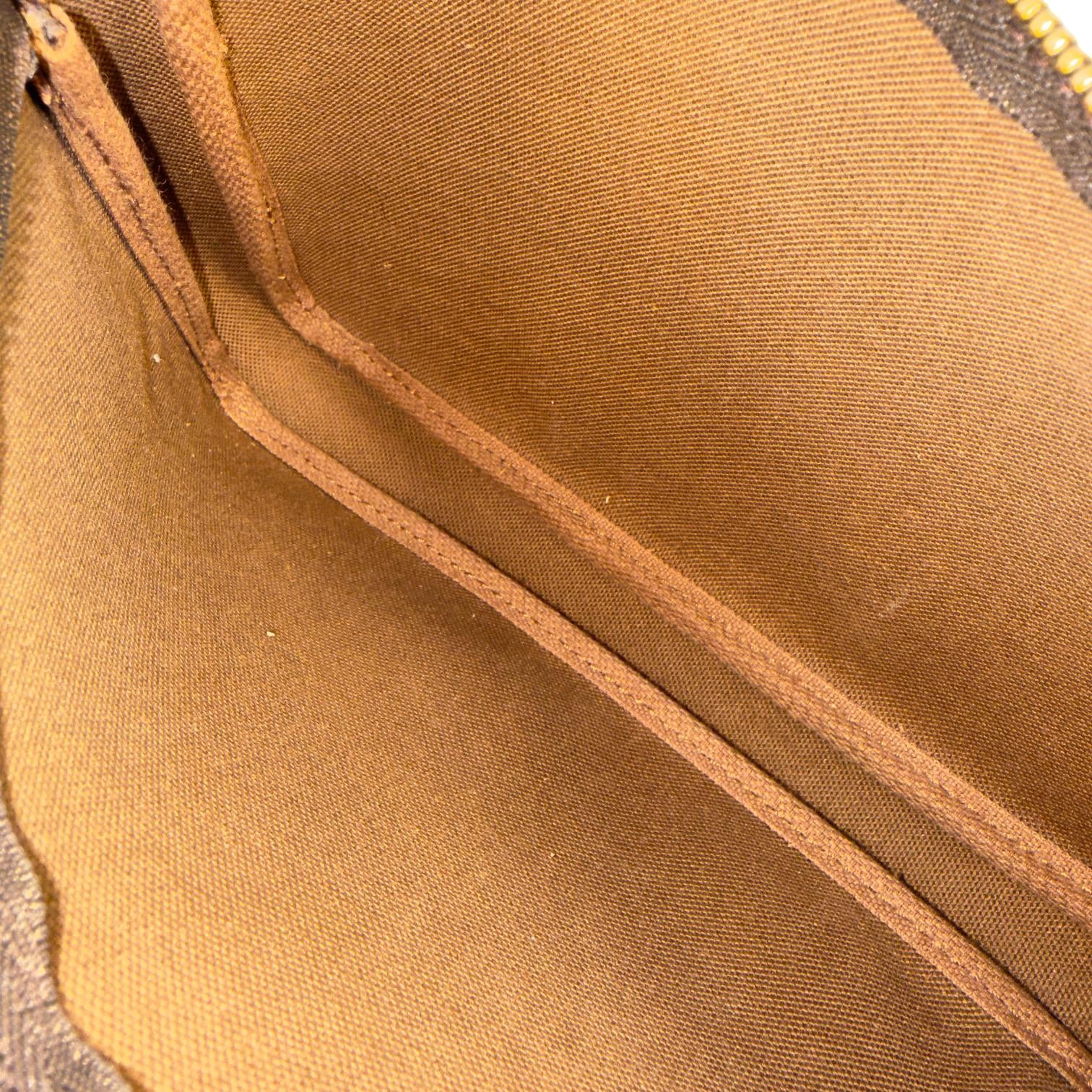 Louis Vuitton Pochette Accessoires Braun Monogram Canvas
