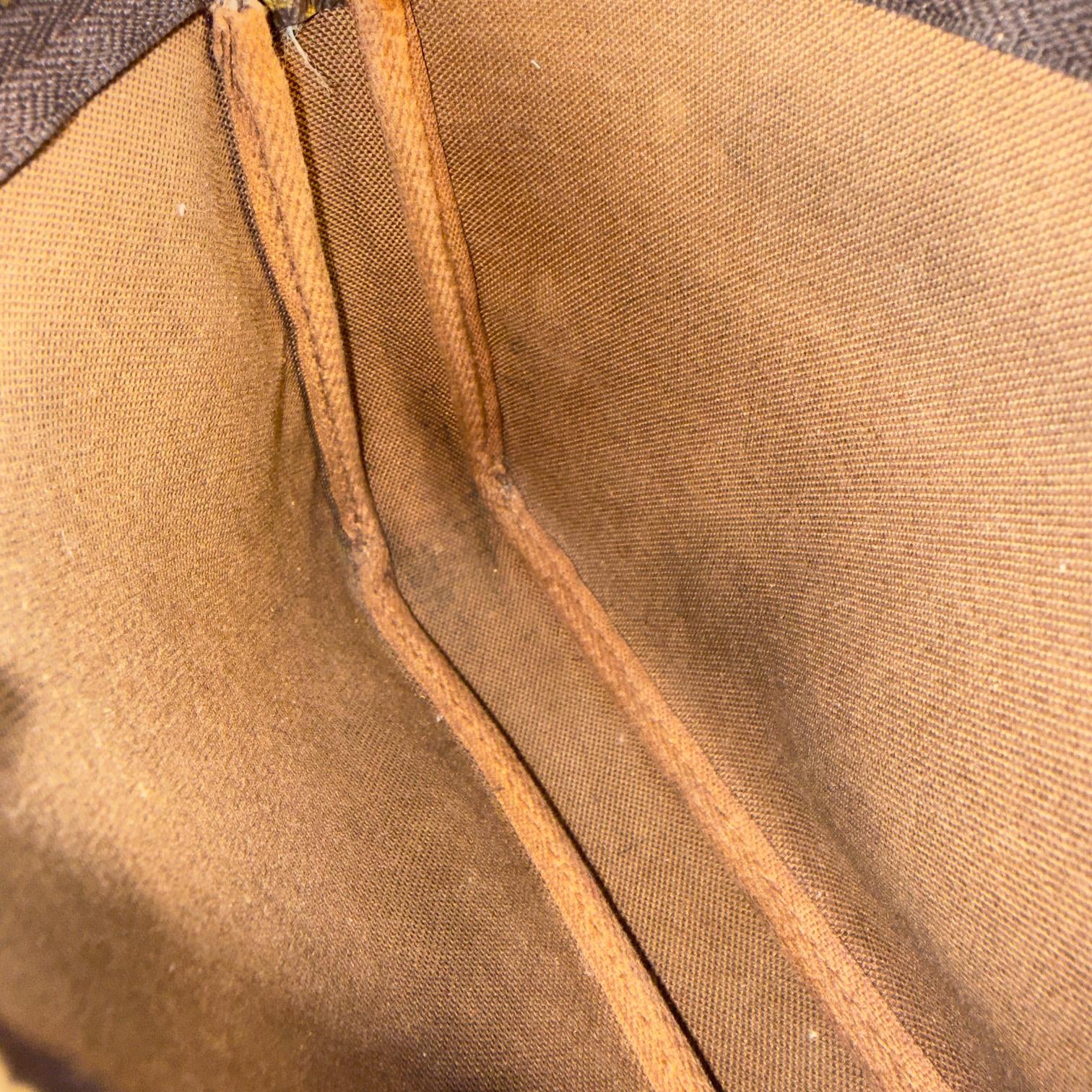 Louis Vuitton Pochette Accessoires Braun Monogram Canvas