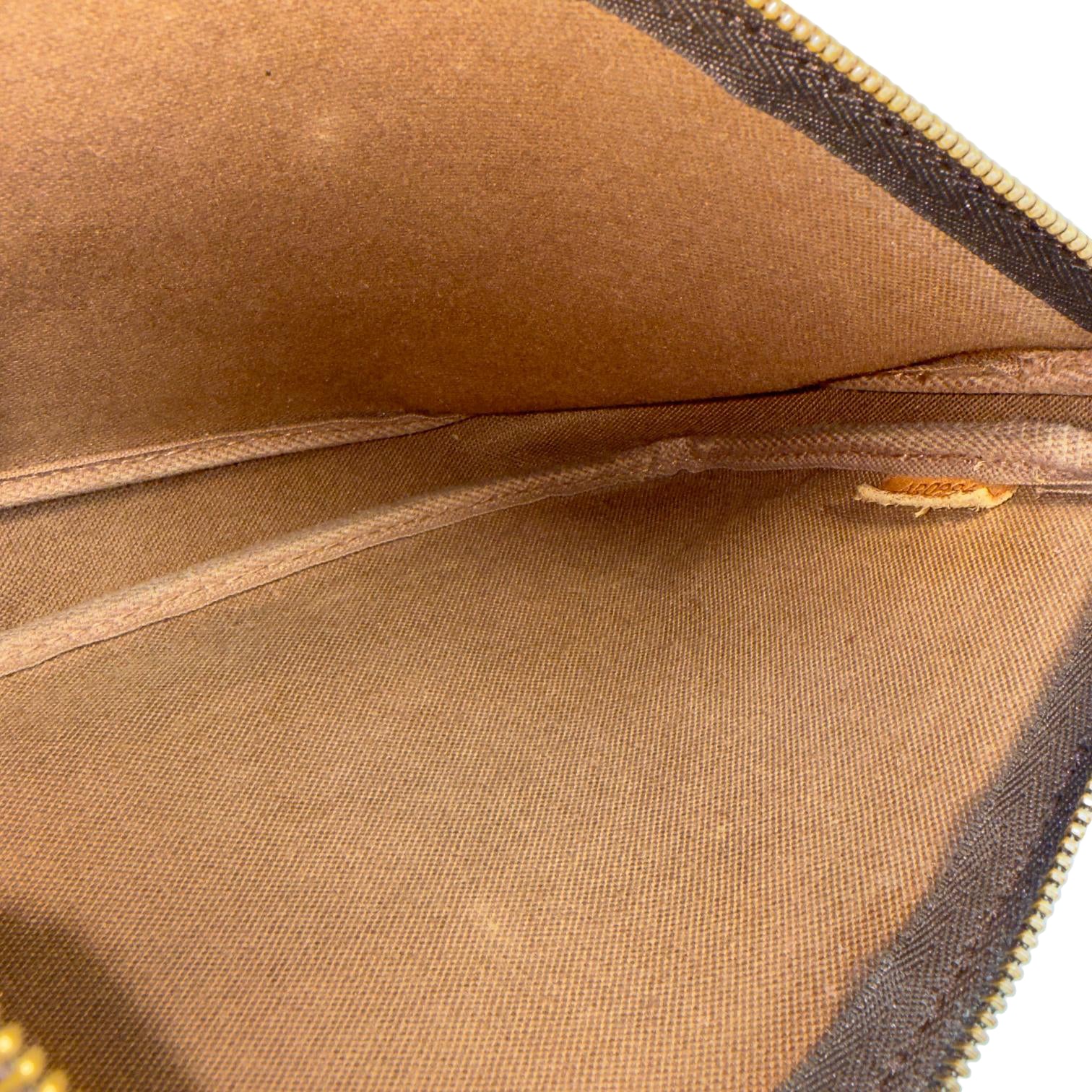 Louis Vuitton Pochette Accessoires Braun Monogram Canvas
