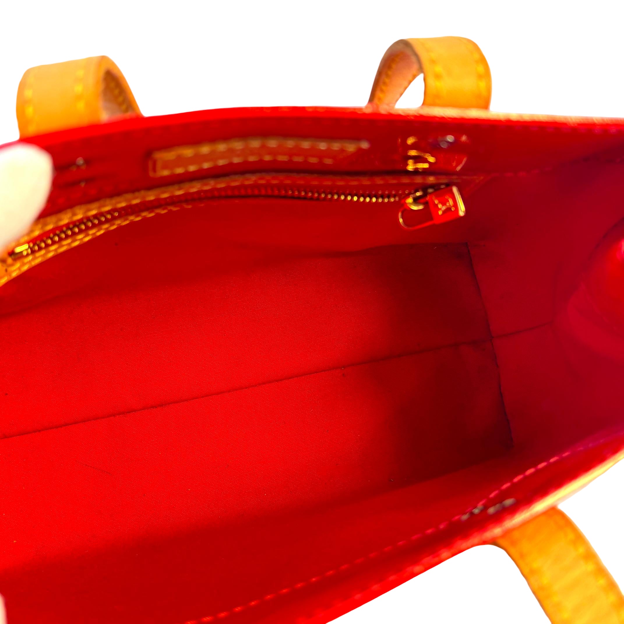 Louis Vuitton Reade PM Red Vernis Leather