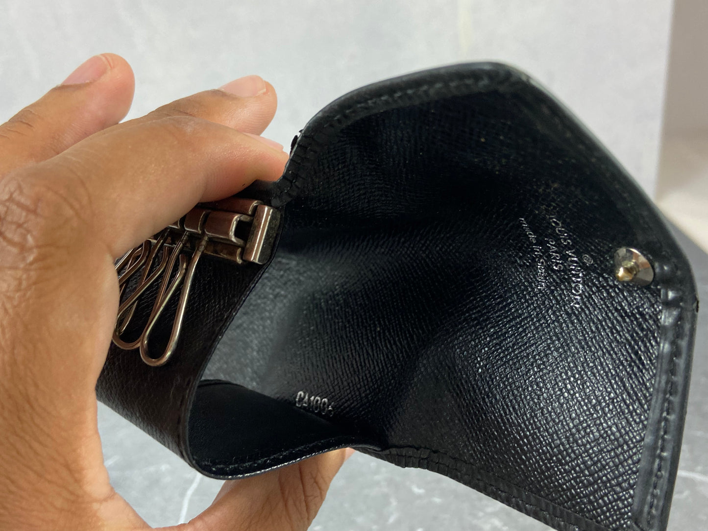 Louis Vuitton 4 Key Holder Black Epi Leather