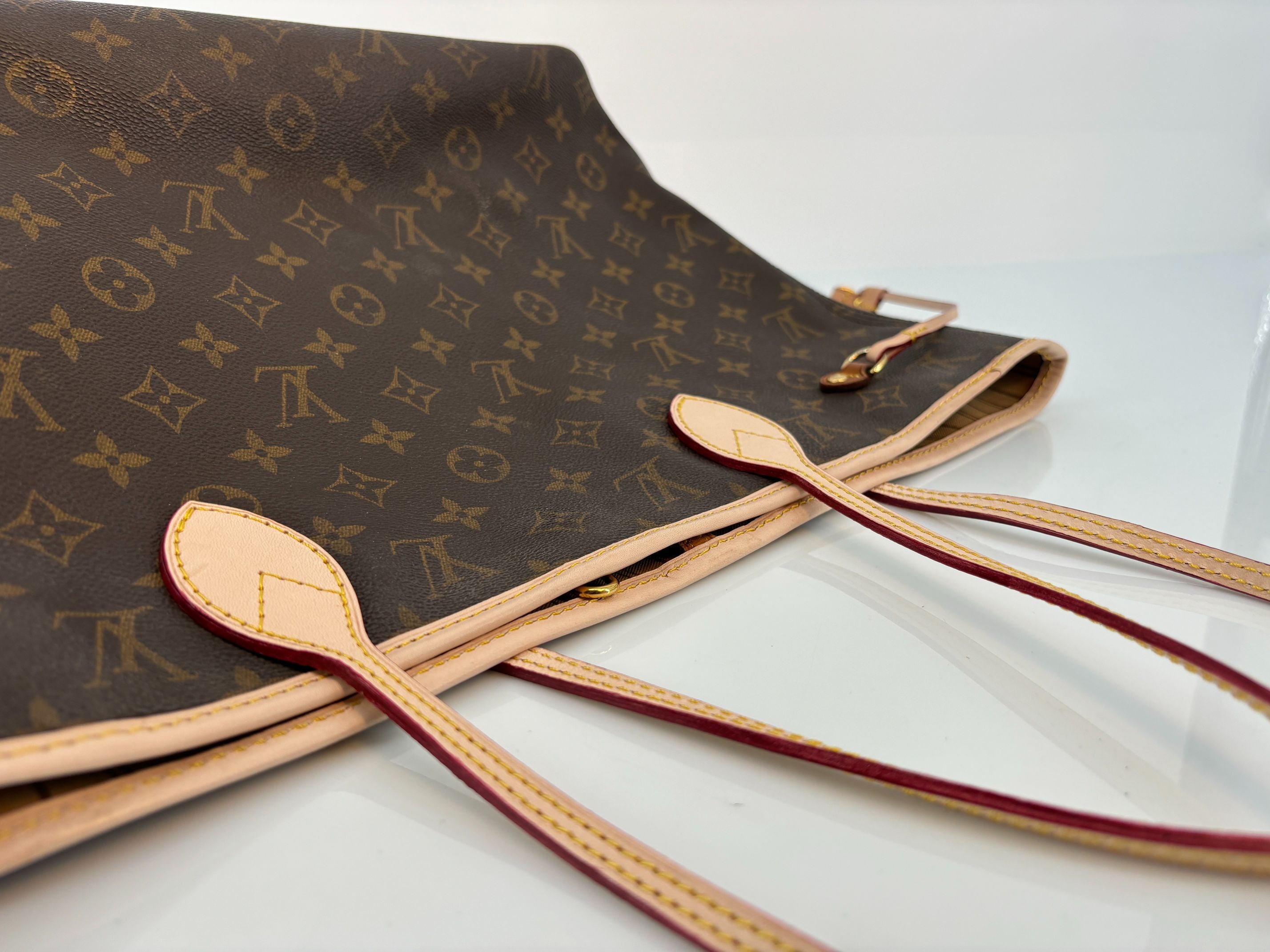 Louis Vuitton Neverfull MM Monogram Canvas