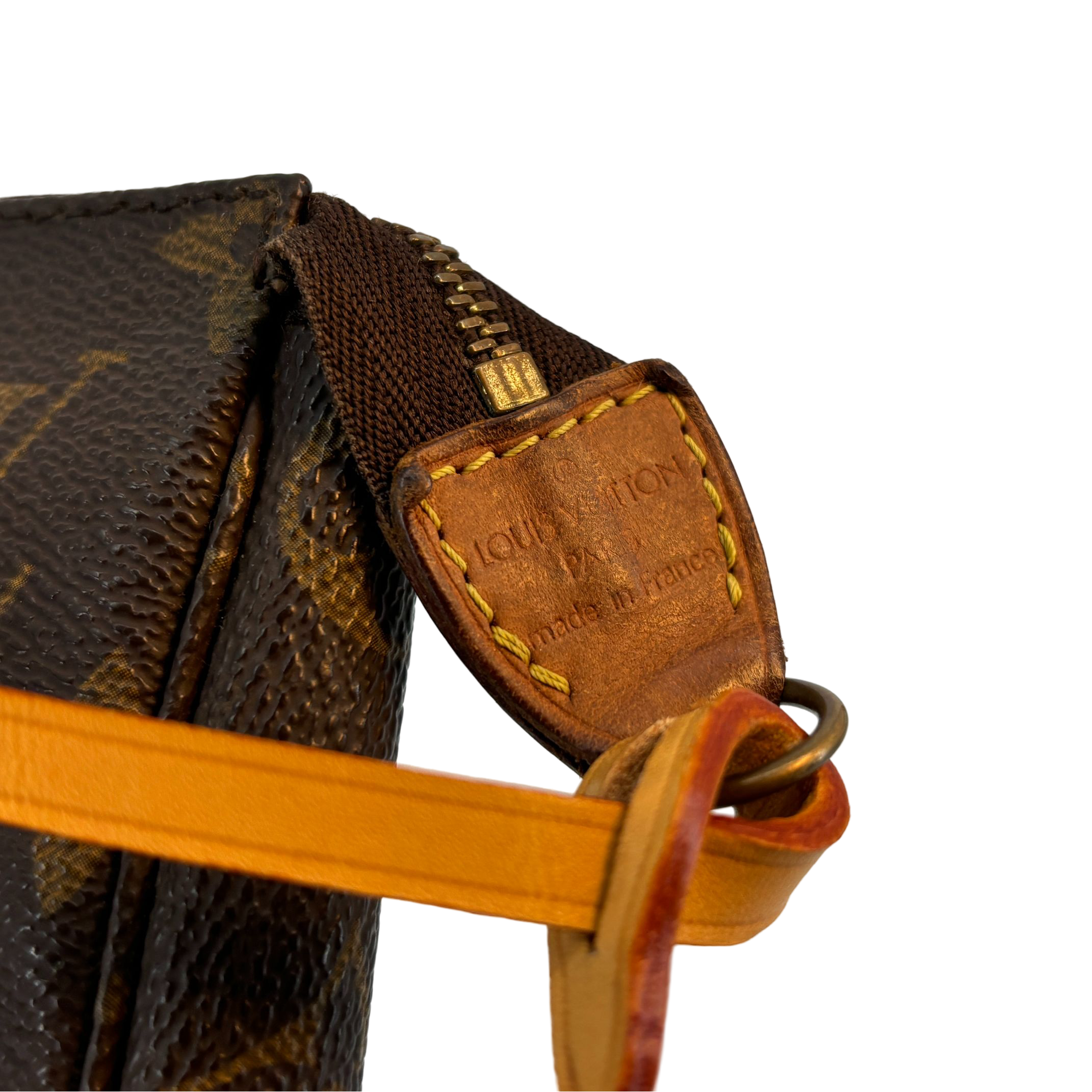 Louis Vuitton Pochette Accessoires Monogram Canvas