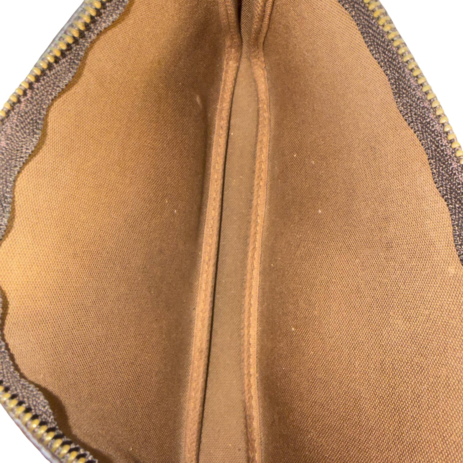 Louis Vuitton Pochette Accessoires Braun Monogram Canvas